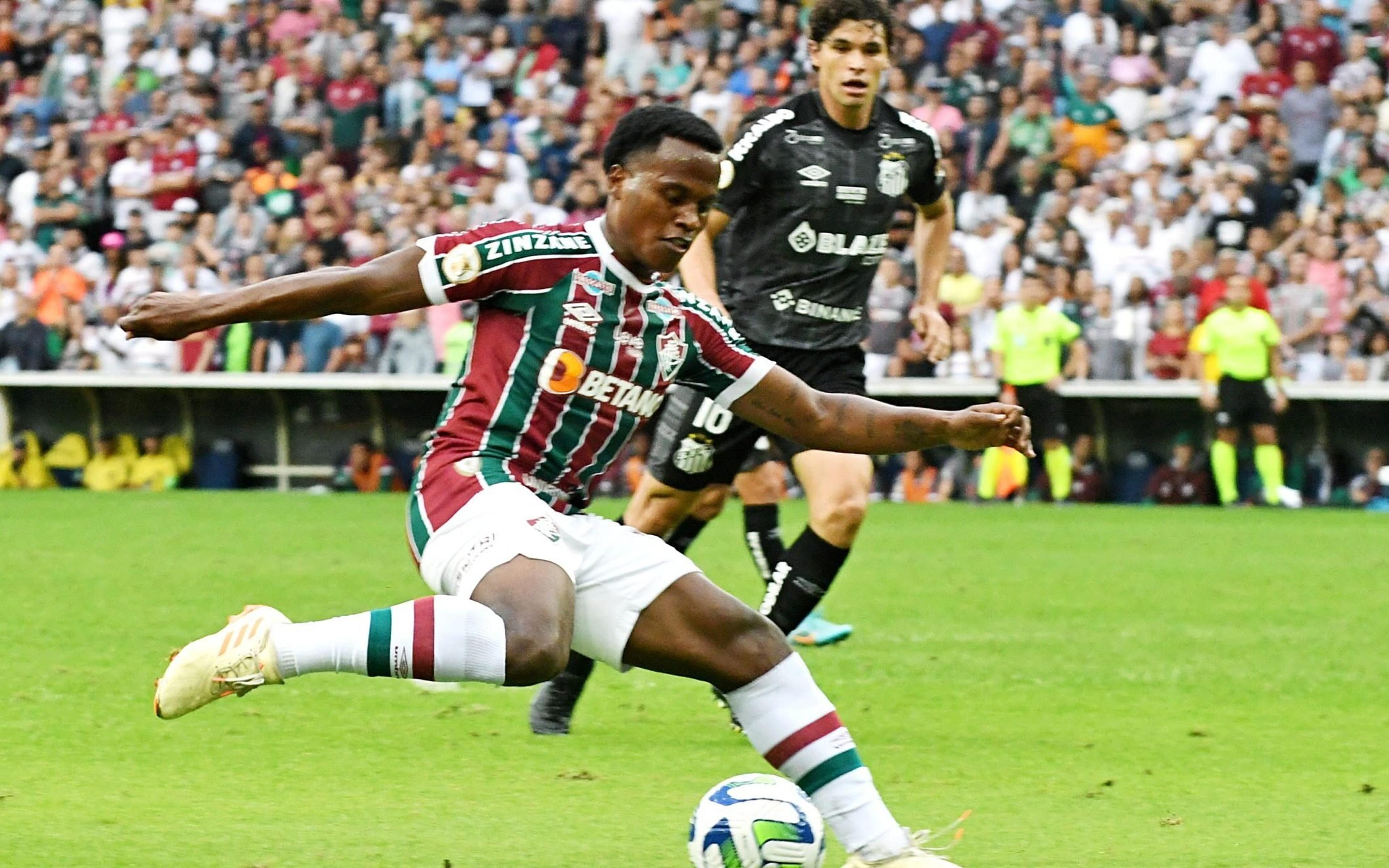 Dodô faz críticas à arbitragem e lamenta derrota do Santos no Maracanã: ‘Jogamos pouco com a bola’