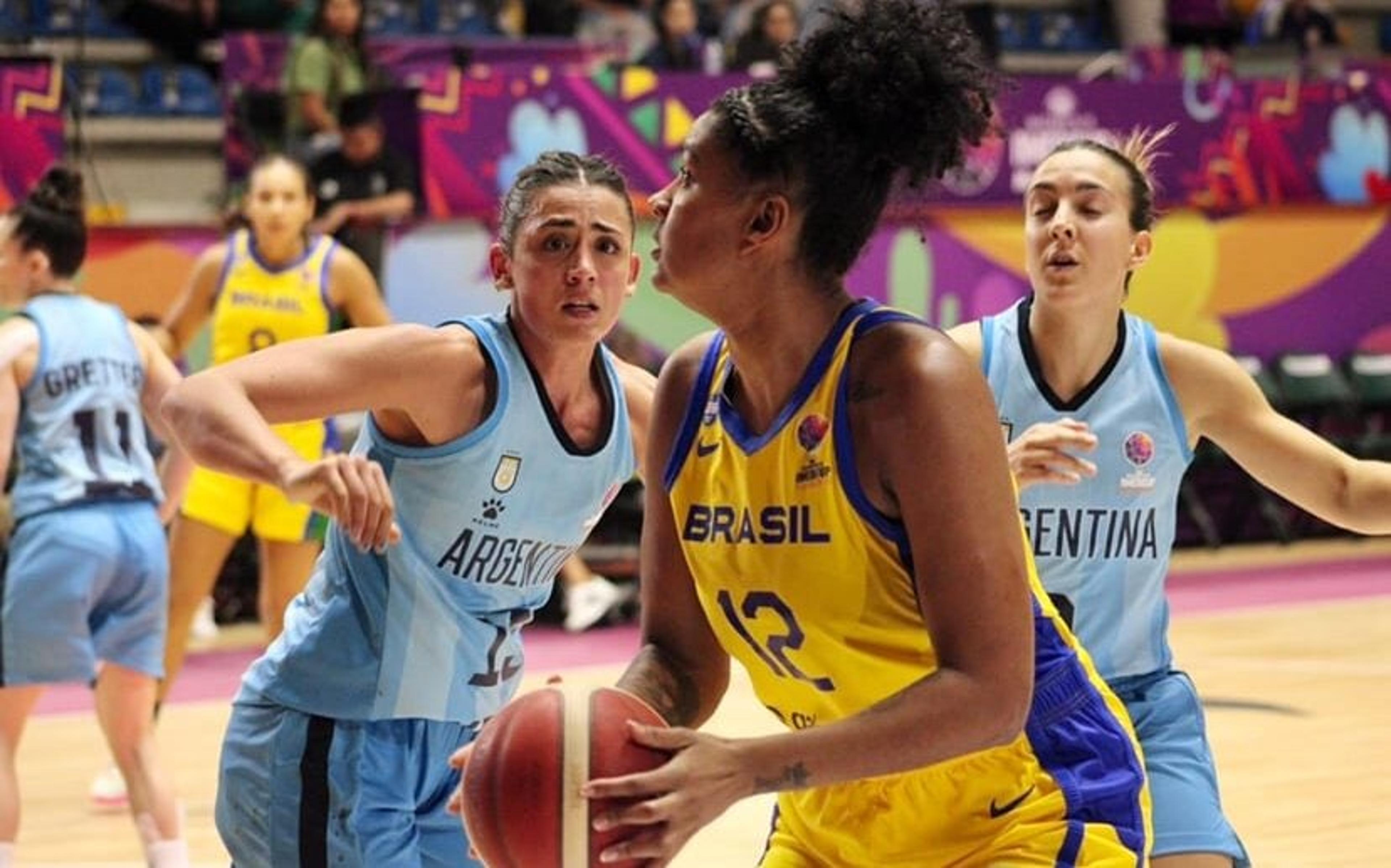 Em clássico sul-americano, Brasil vence Argentina na AmeriCupW