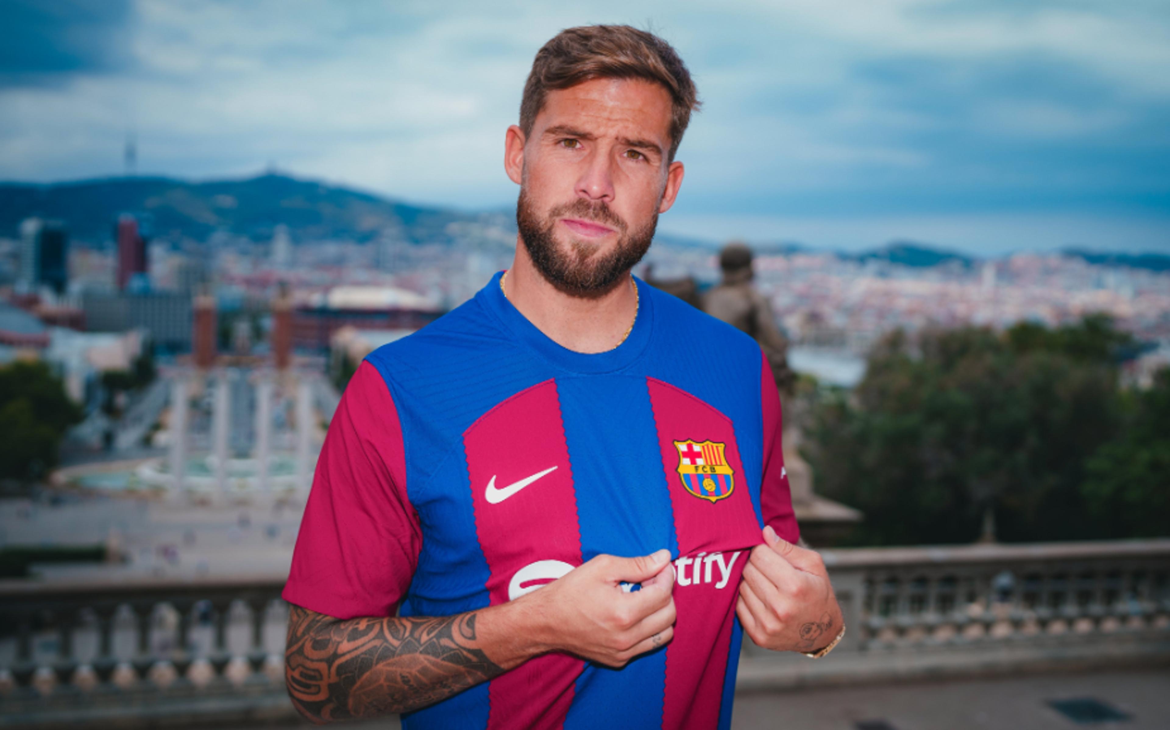 Barcelona anuncia chegada de Iñigo Martínez, zagueiro da Espanha