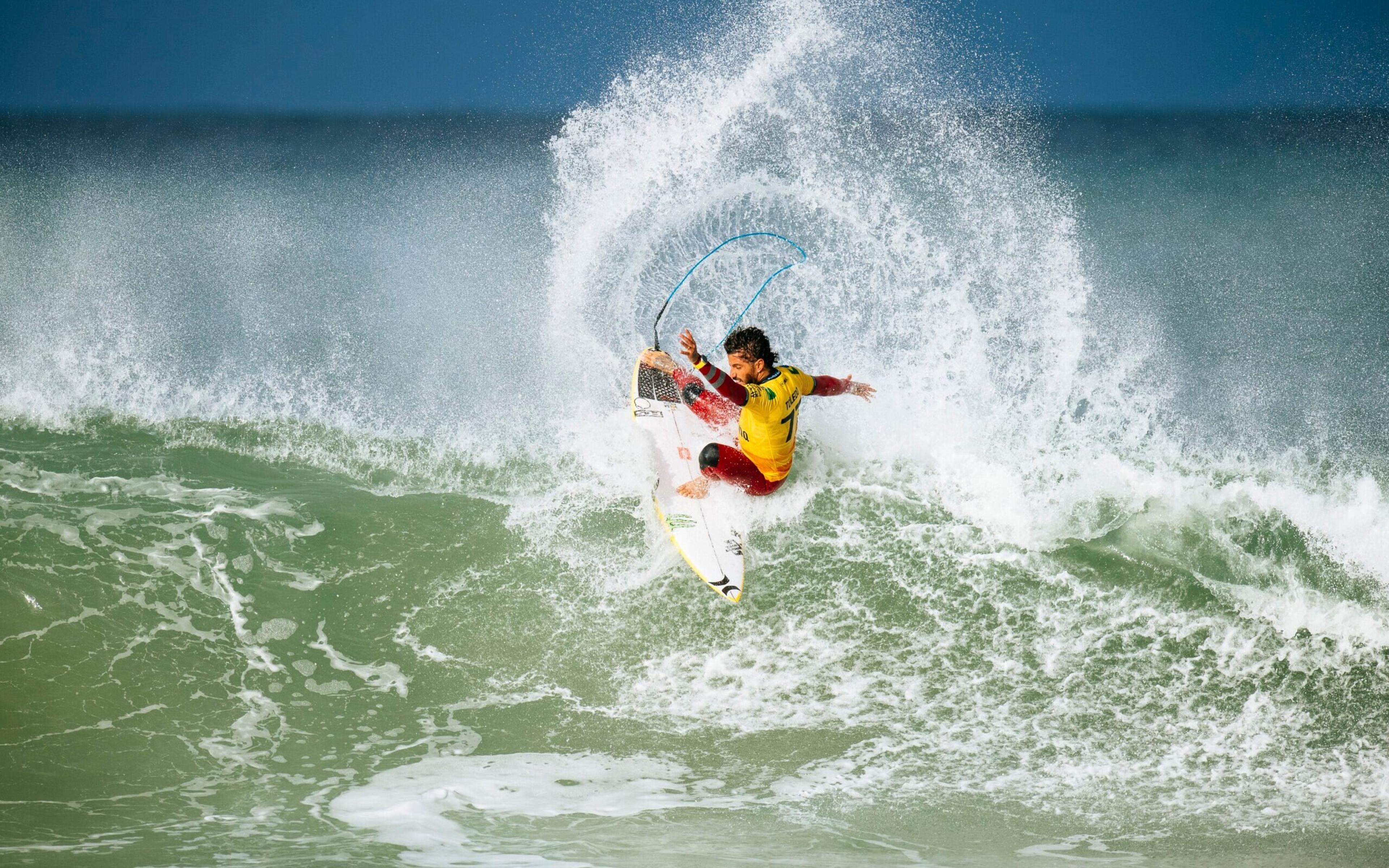 Surf: Filipe Toledo dá show, vence a etapa de J-Bay da WSL e garante vaga na Olímpiada de 2024