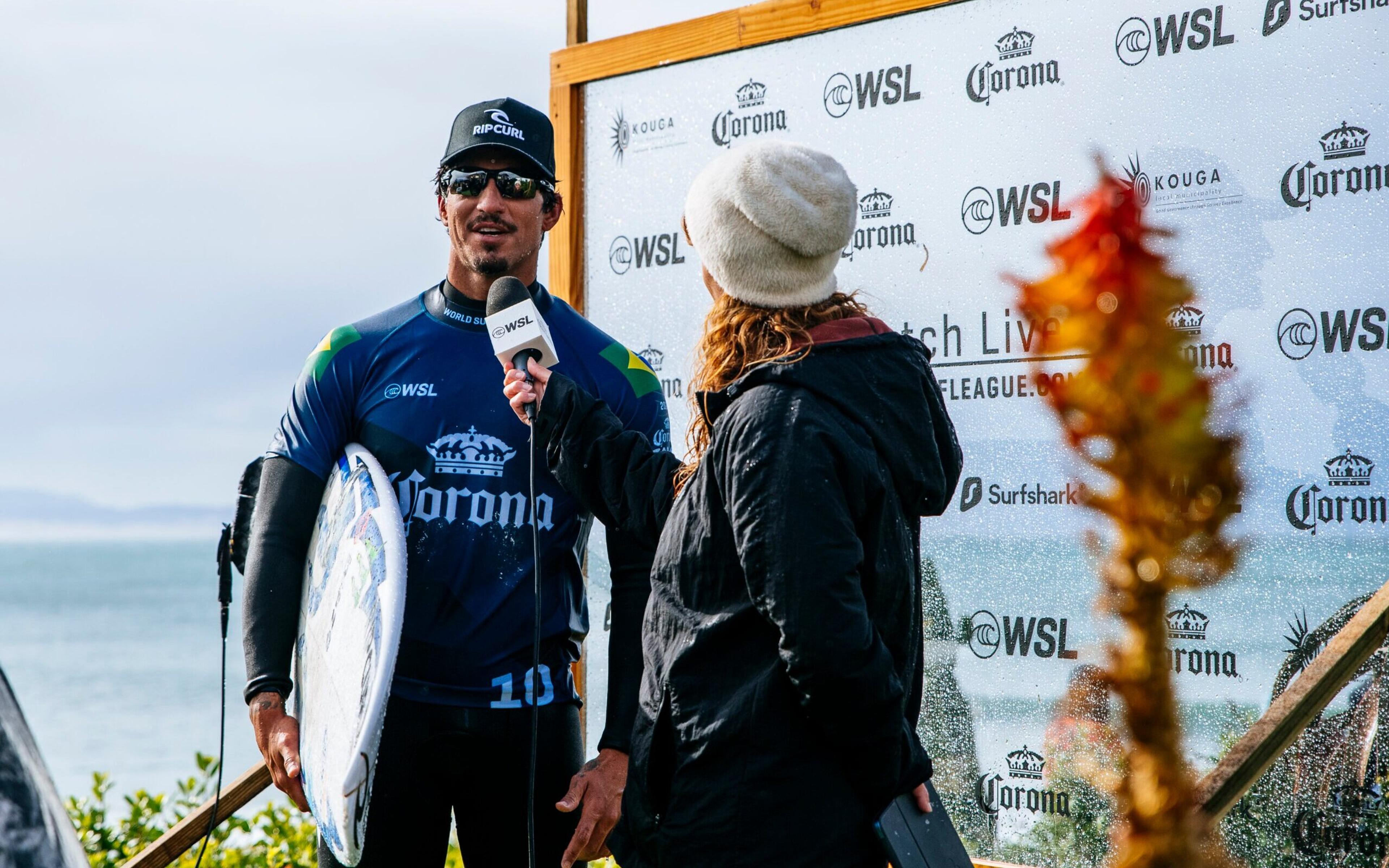 O que Gabriel Medina precisa fazer na última etapa para ir às finais da WSL