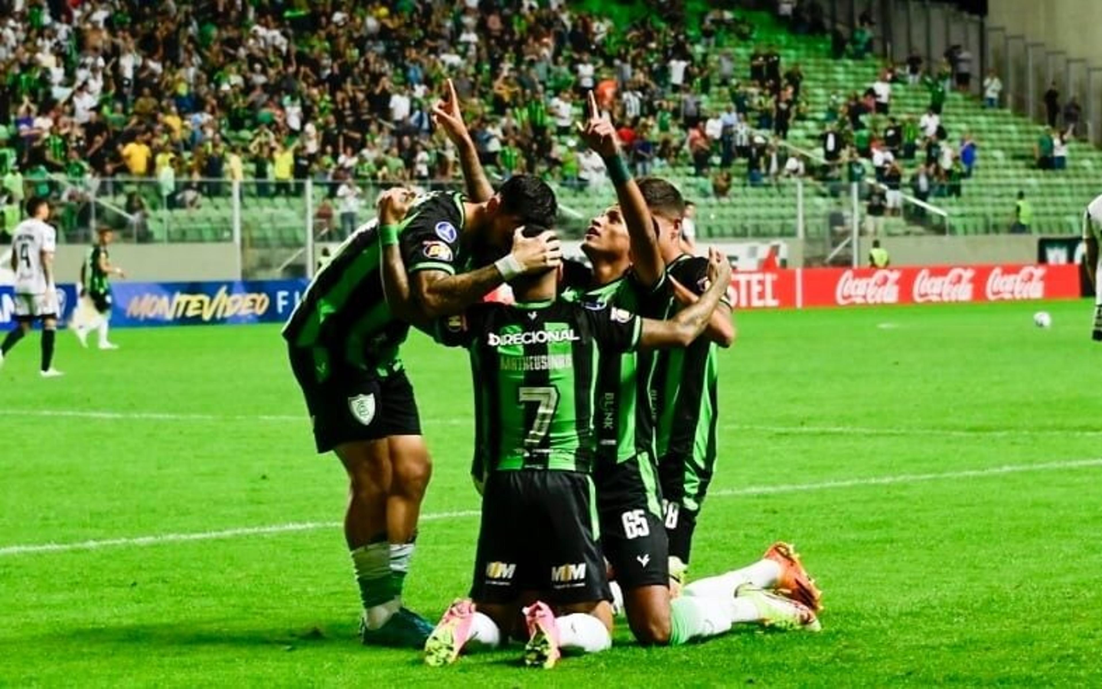 América-MG goleia o Colo-Colo em casa e garante vaga nas oitavas de final da Sul-Americana