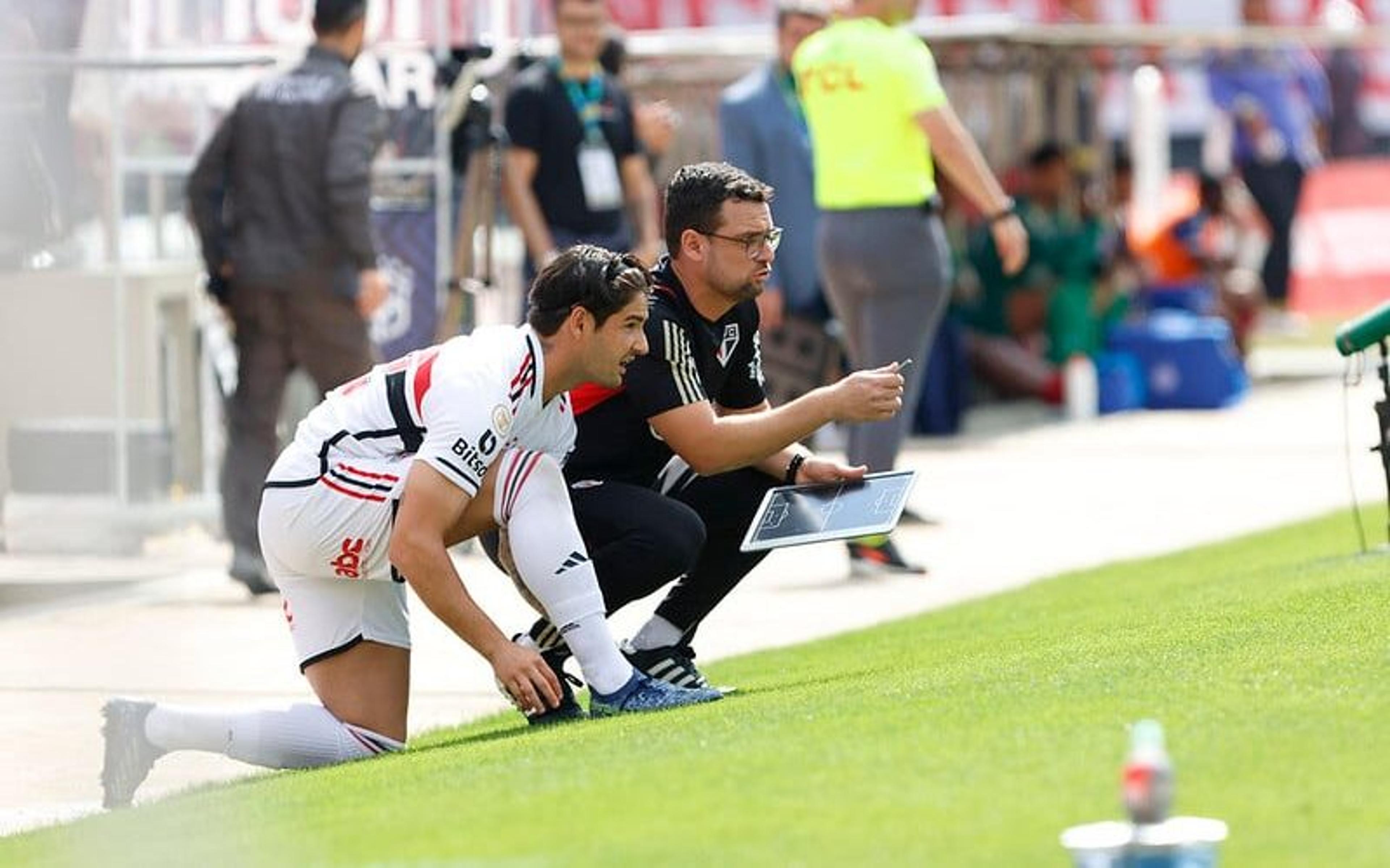 Pato revela papo com Lucas, projeta São Paulo com James Rodríguez e expõe lesão antes de enfrentar o Bahia