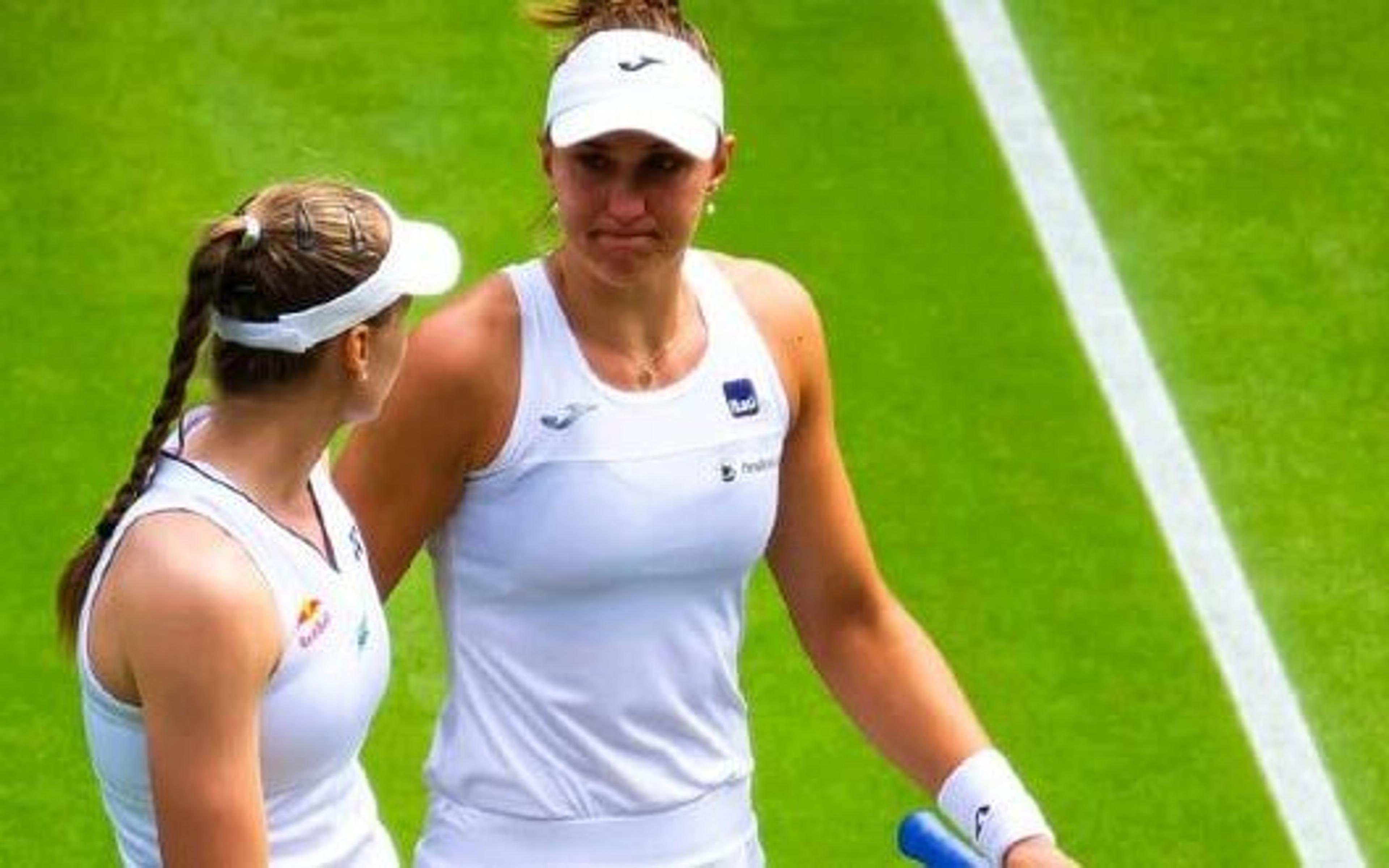 Rybakina lamenta lesão de Bia Haddad em Wimbledon e deseja melhoras