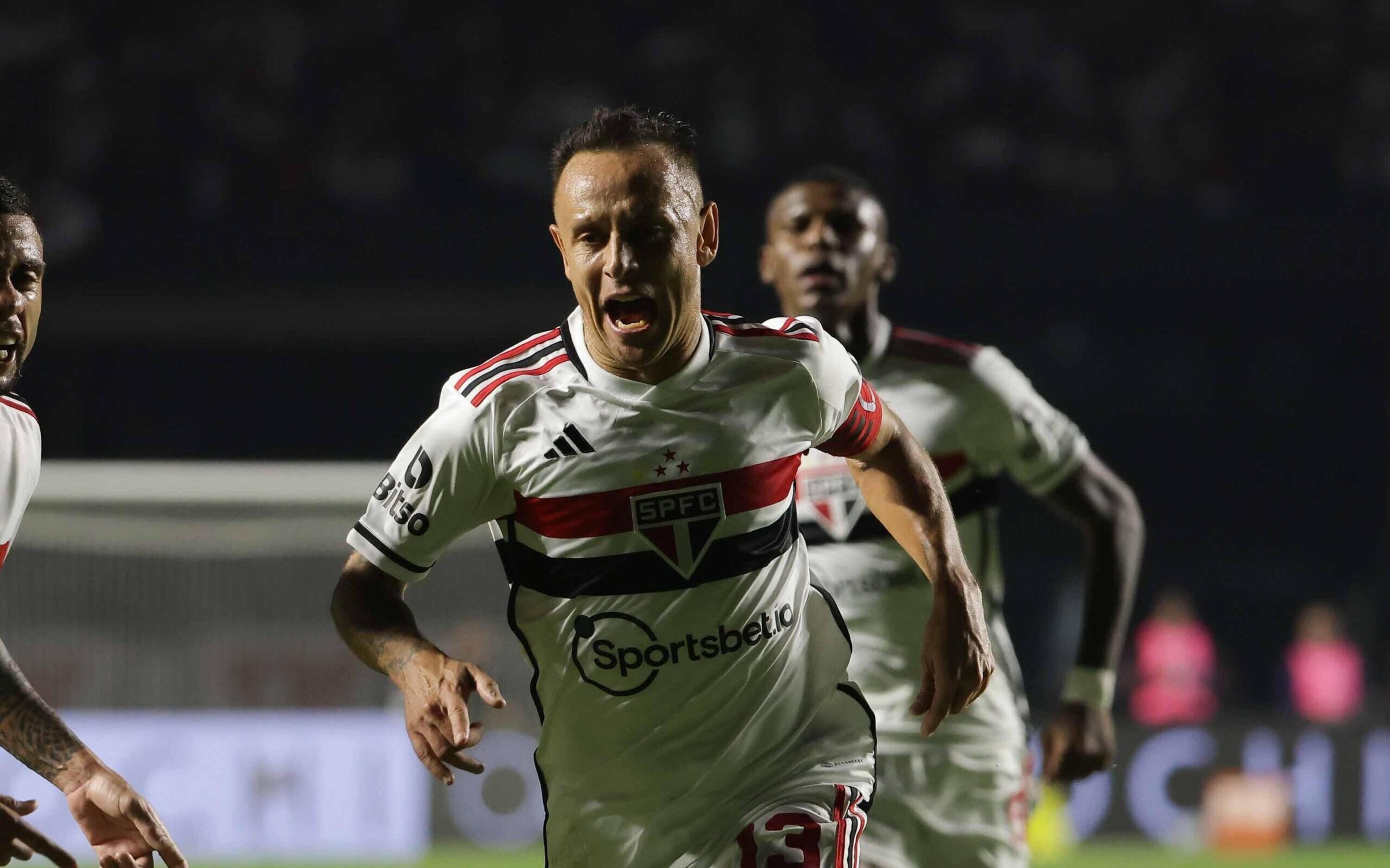 ATUAÇÕES: São Paulo se organiza, e Rafinha garante vantagem contra o Palmeiras na Copa do Brasil