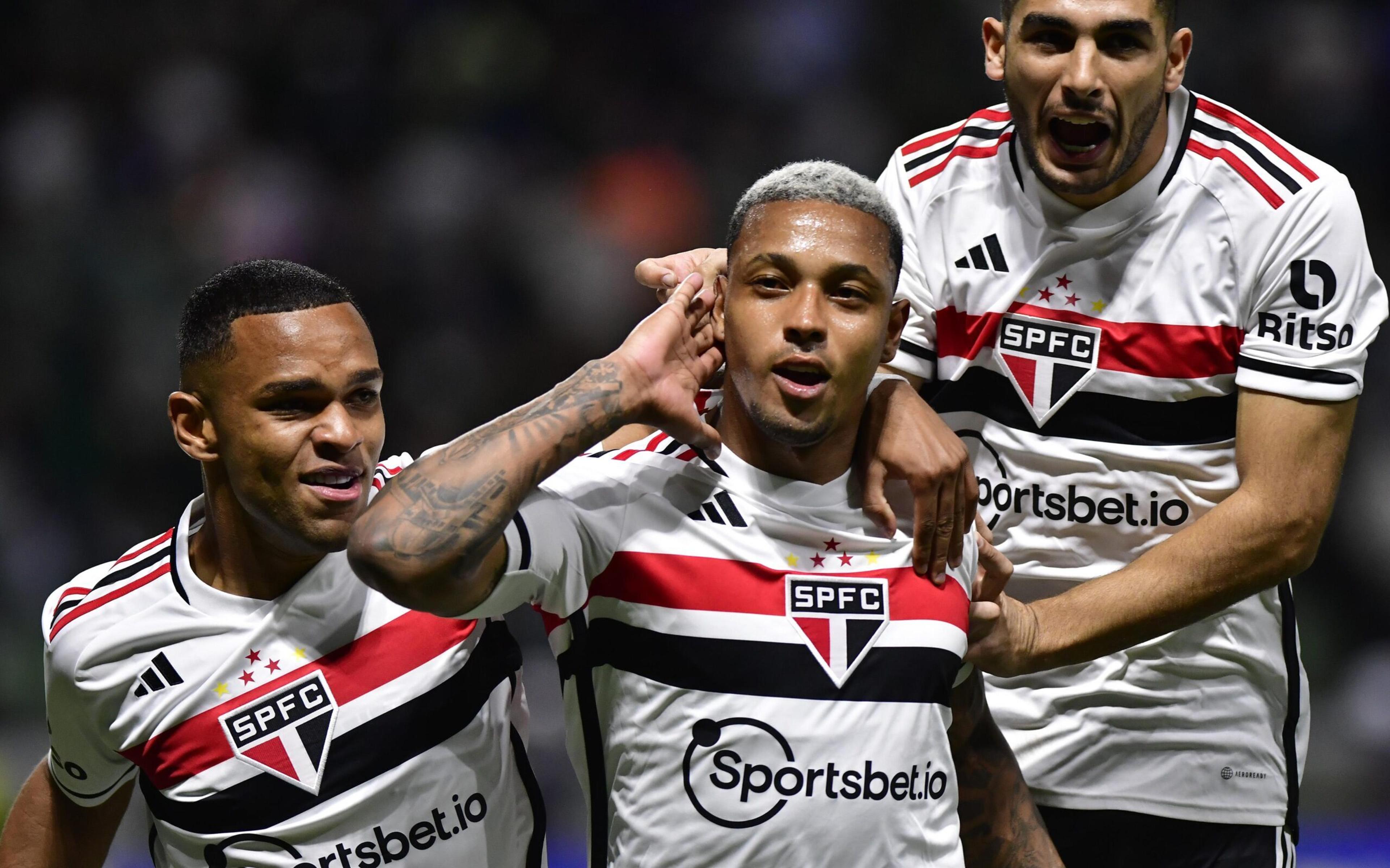 São Paulo bate o Palmeiras de virada e garante resultado para avançar de fase na Copa do Brasil