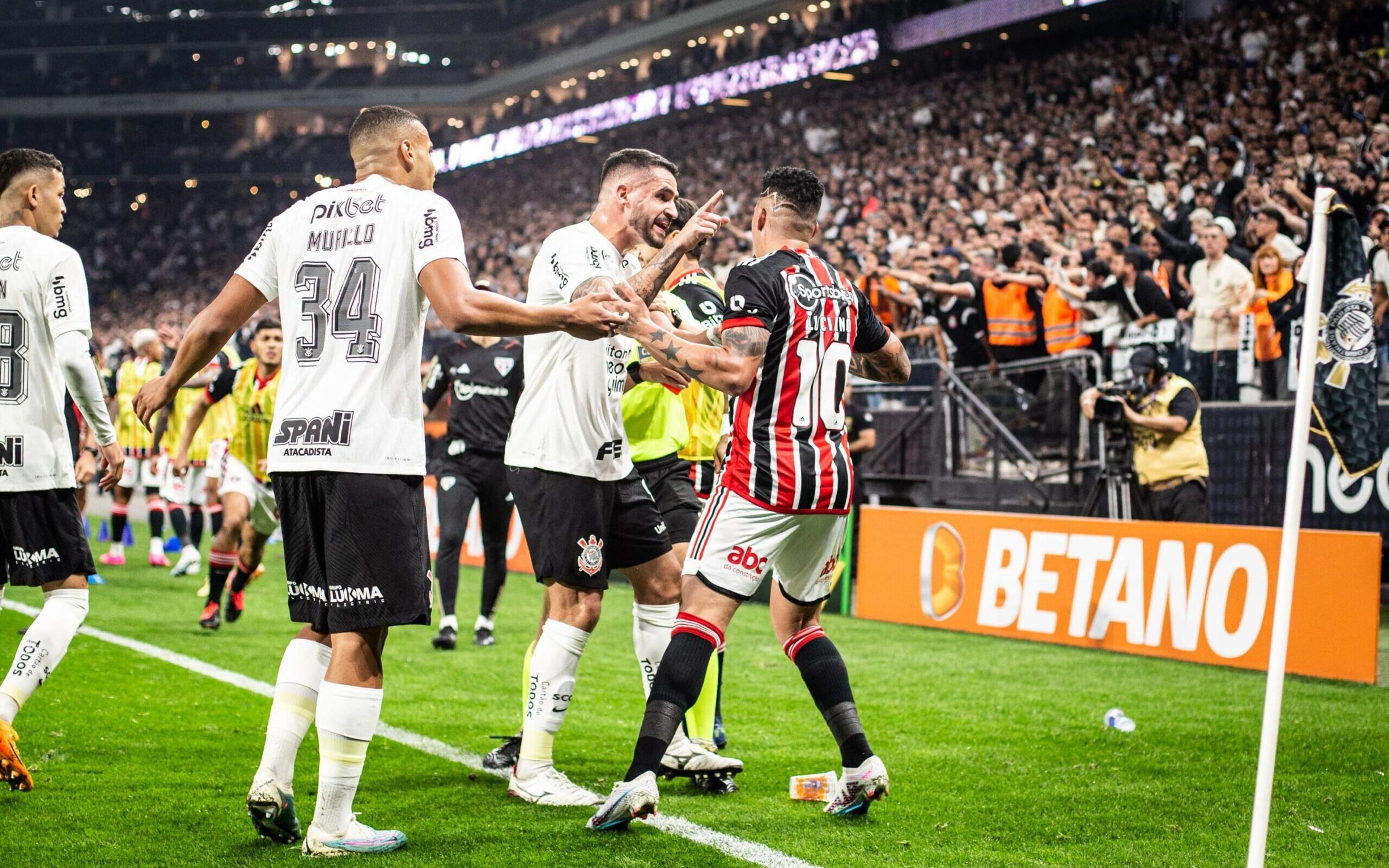 Luxemburgo discute com Luciano após gol do São Paulo e se irrita com Caio Paulista: ‘Babaca’