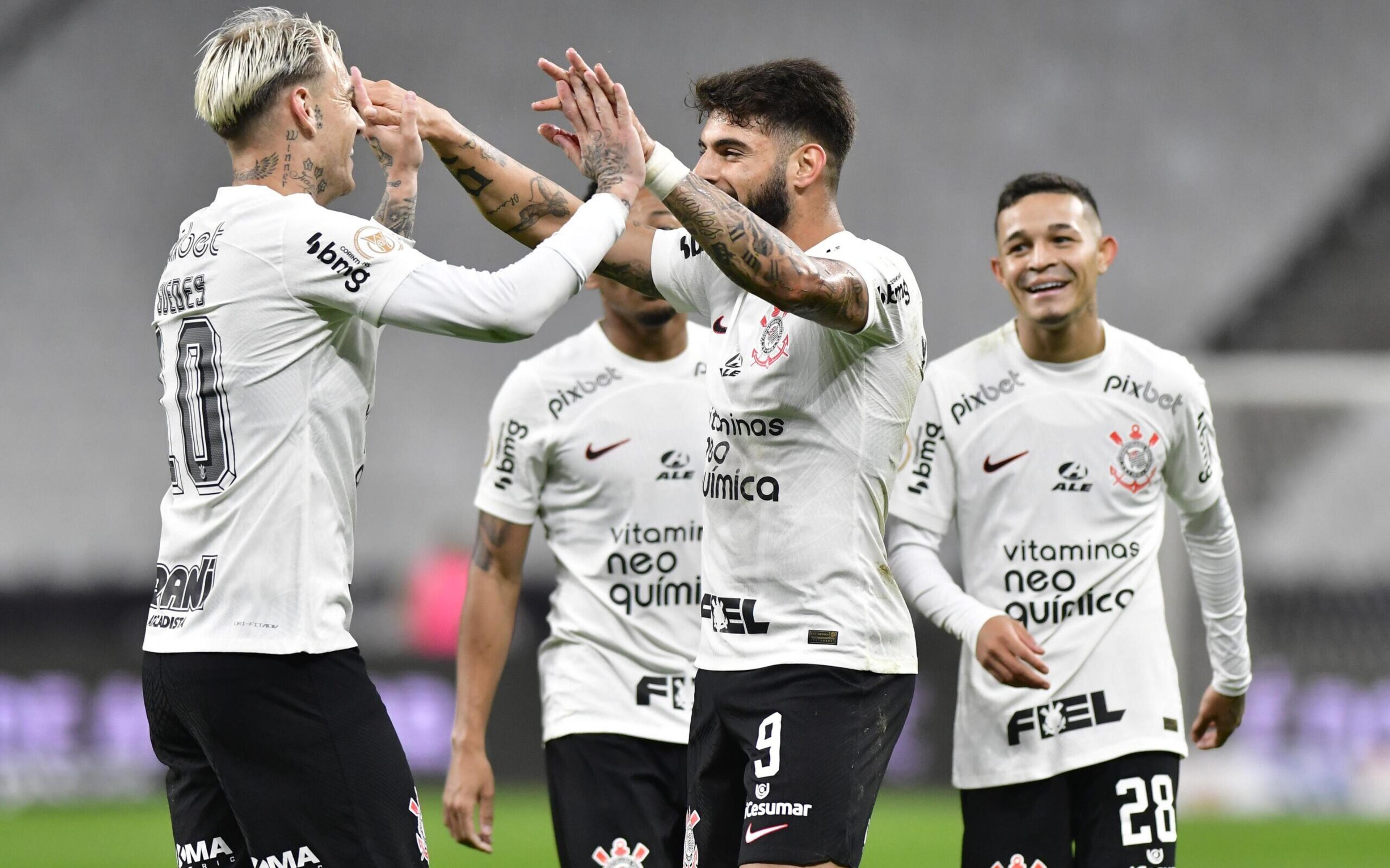 Corinthians mantém tabu em Itaquera, vence e afunda o Vasco na lanterna do Brasileirão; veja o resultado