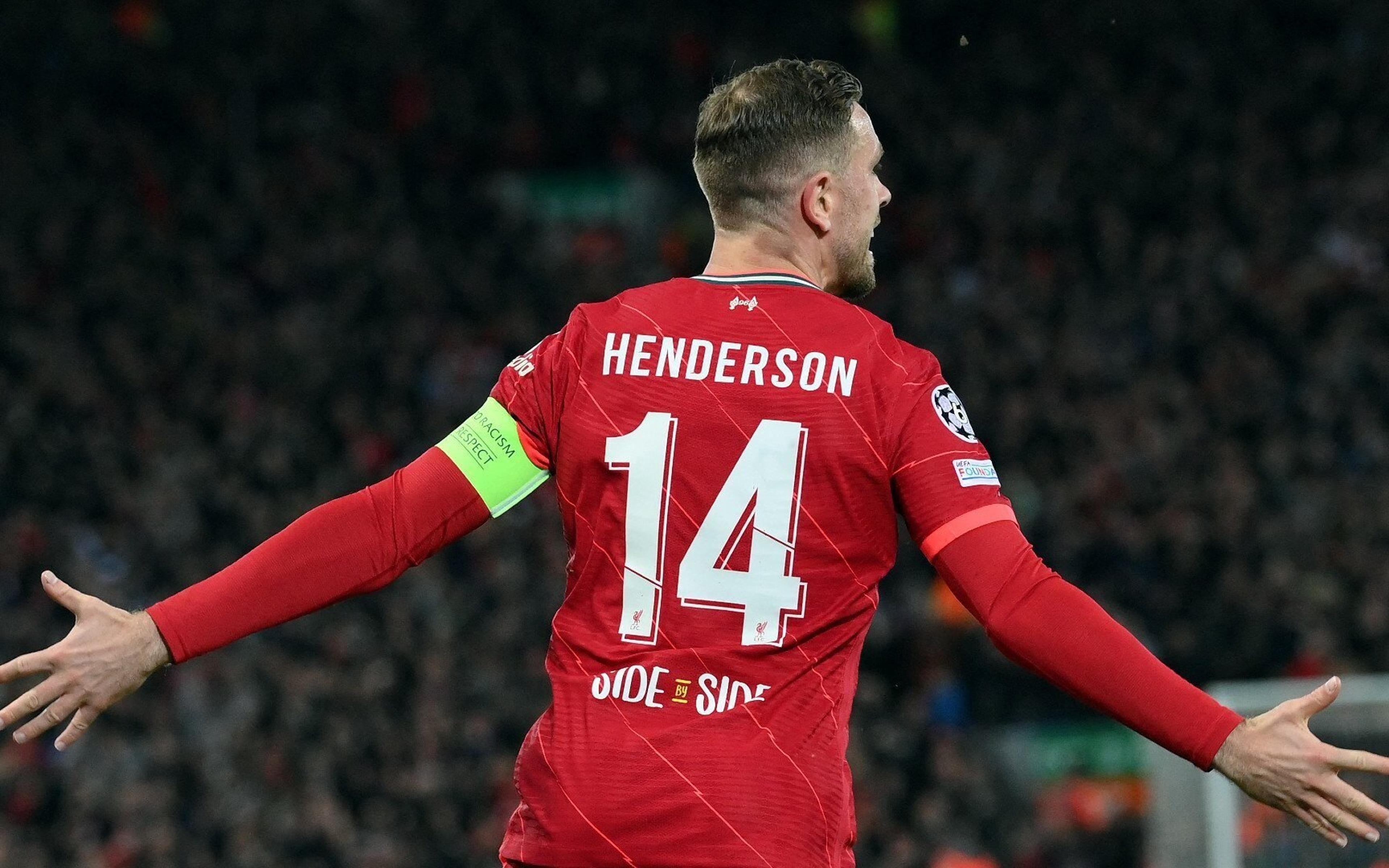 Henderson se despede do Liverpool, que mira em volante do Southampton