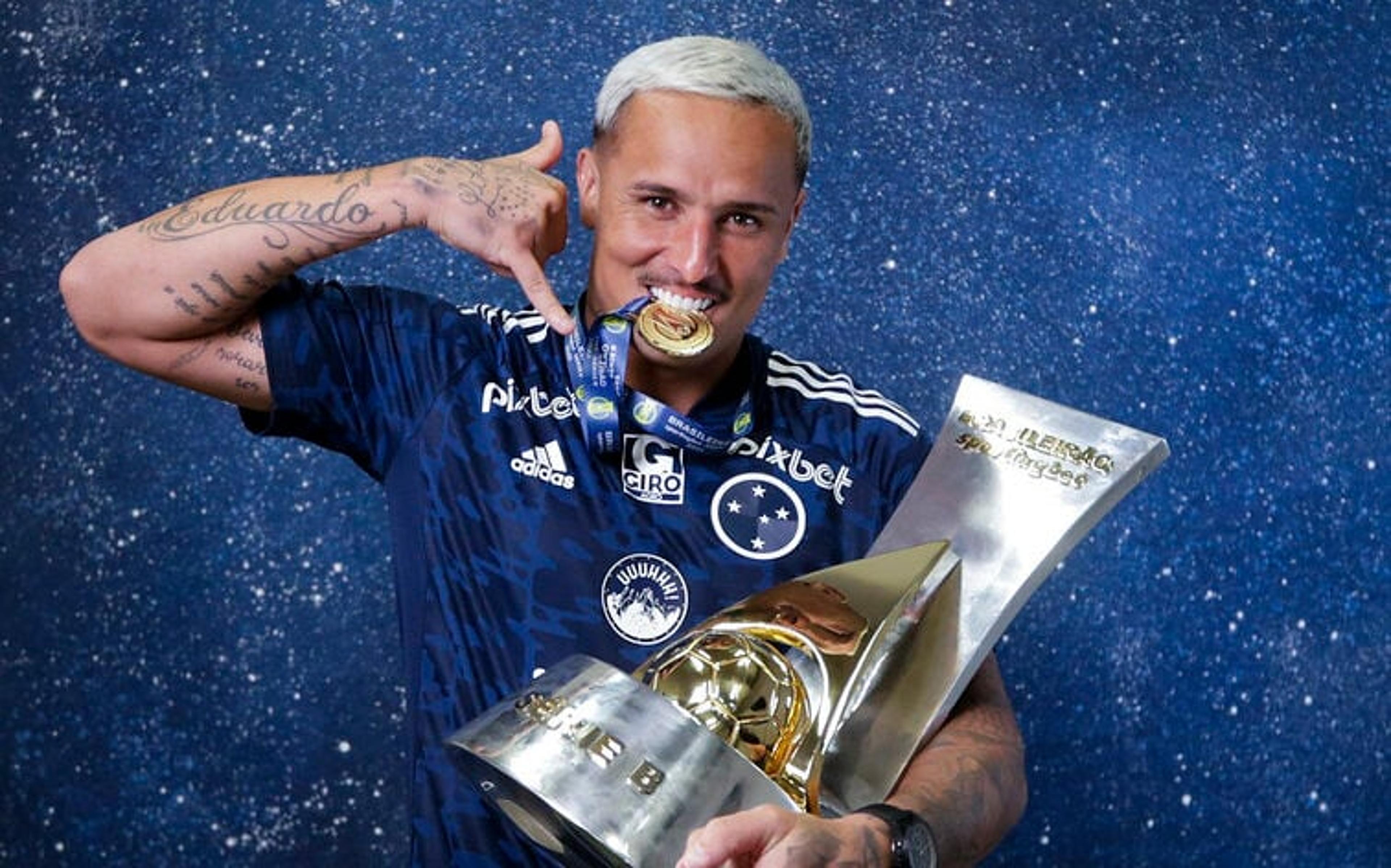 Cruzeiro acerta empréstimo do atacante Edu ao Coritiba