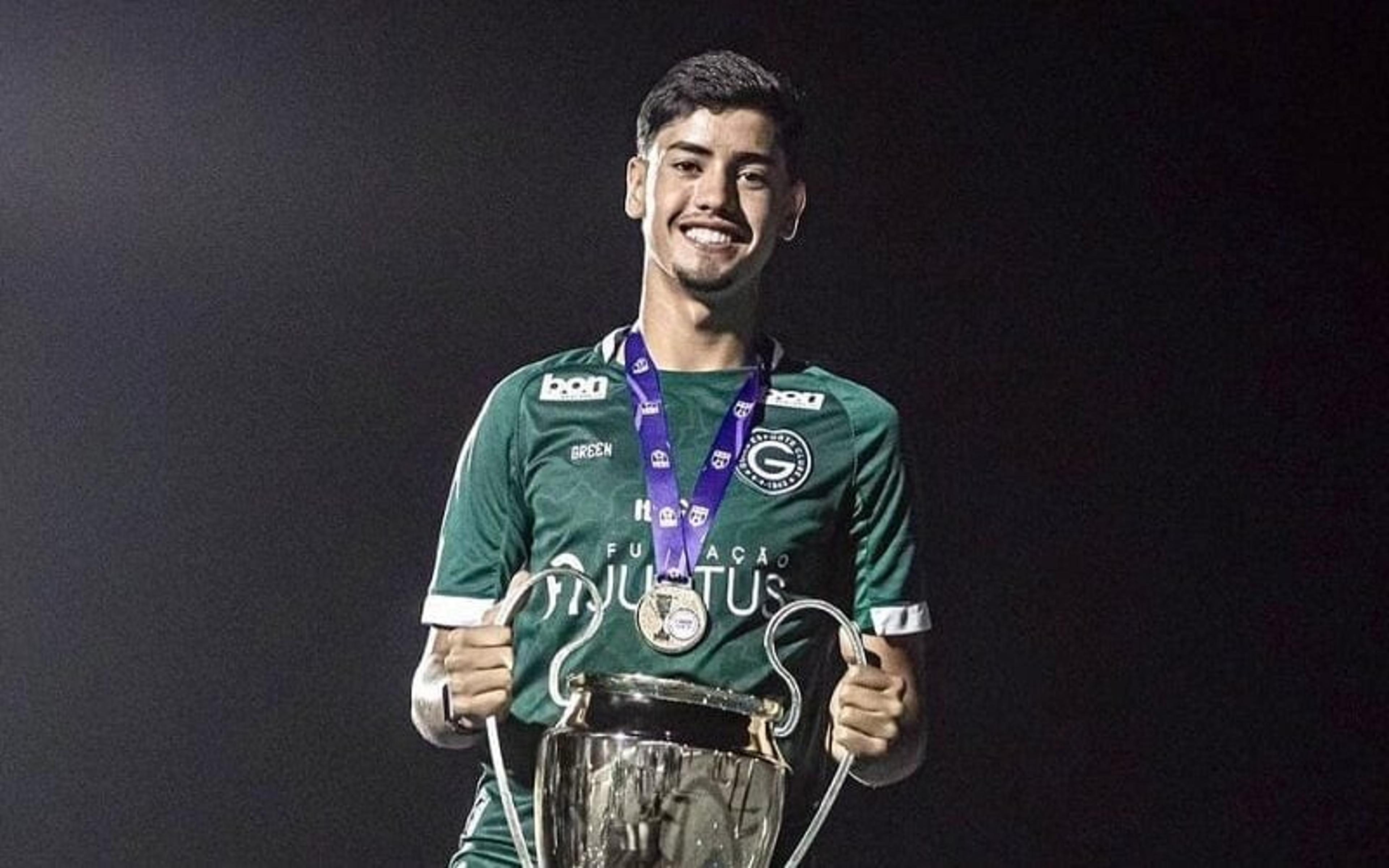 Luigi Aragão vibra com título do Campeonato Goiano Sub-20