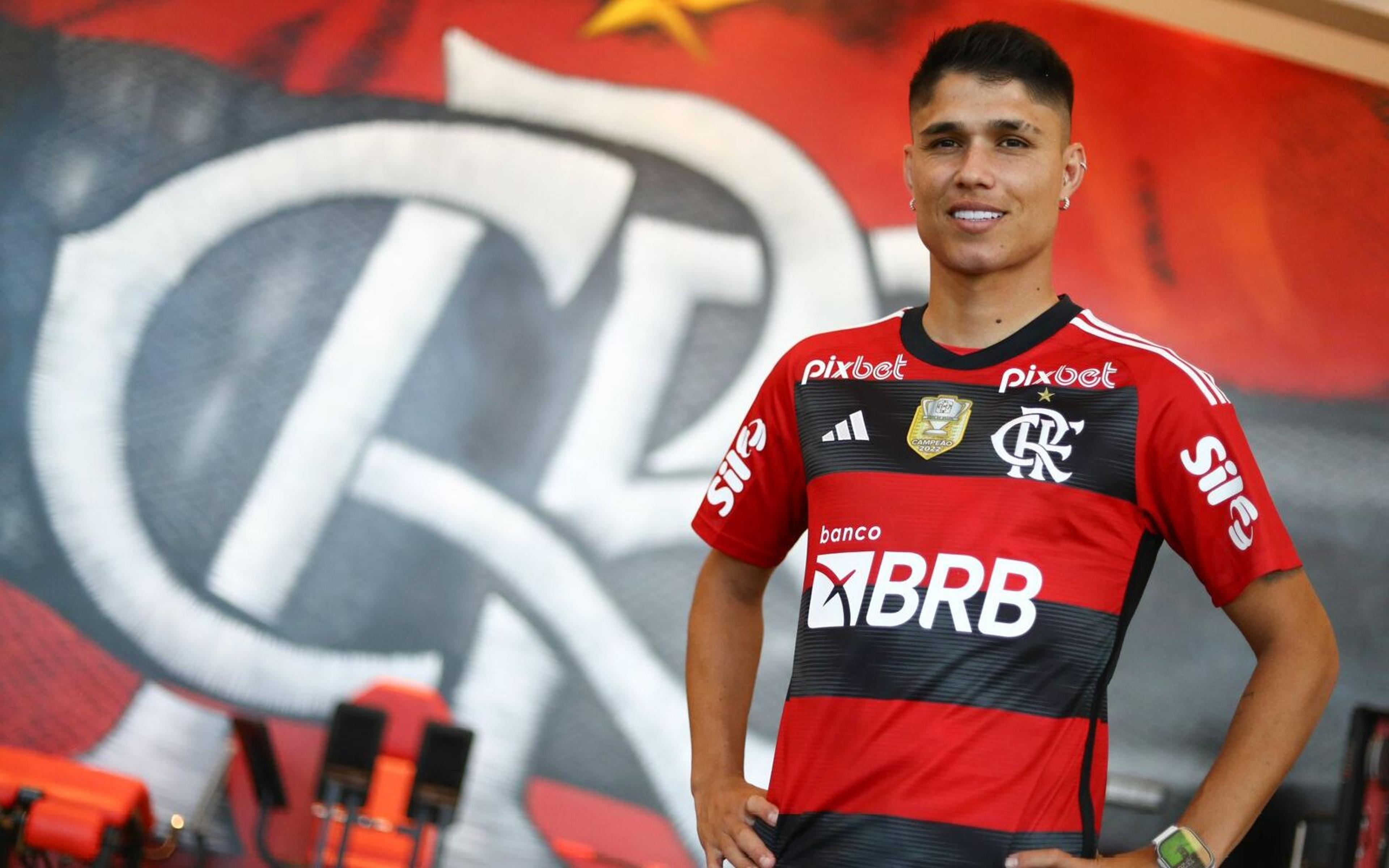 Flamengo: contratos de Luiz Araújo, Allan e Rossi aparecem no BID, e atletas pode estrear contra o Athletico