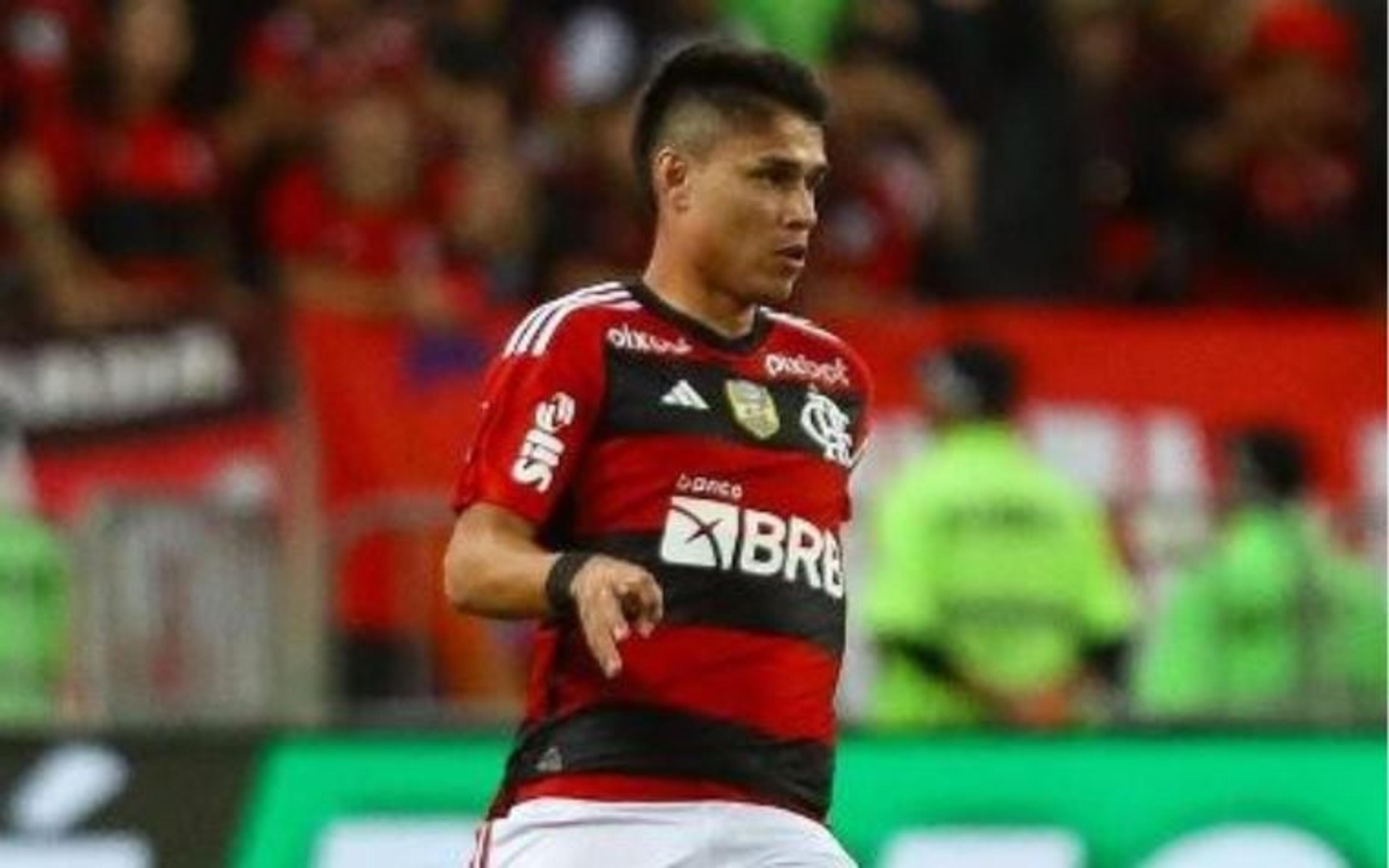 Estreia pelo Flamengo dá indícios de como Luiz Araújo pode ser aproveitado por Sampaoli