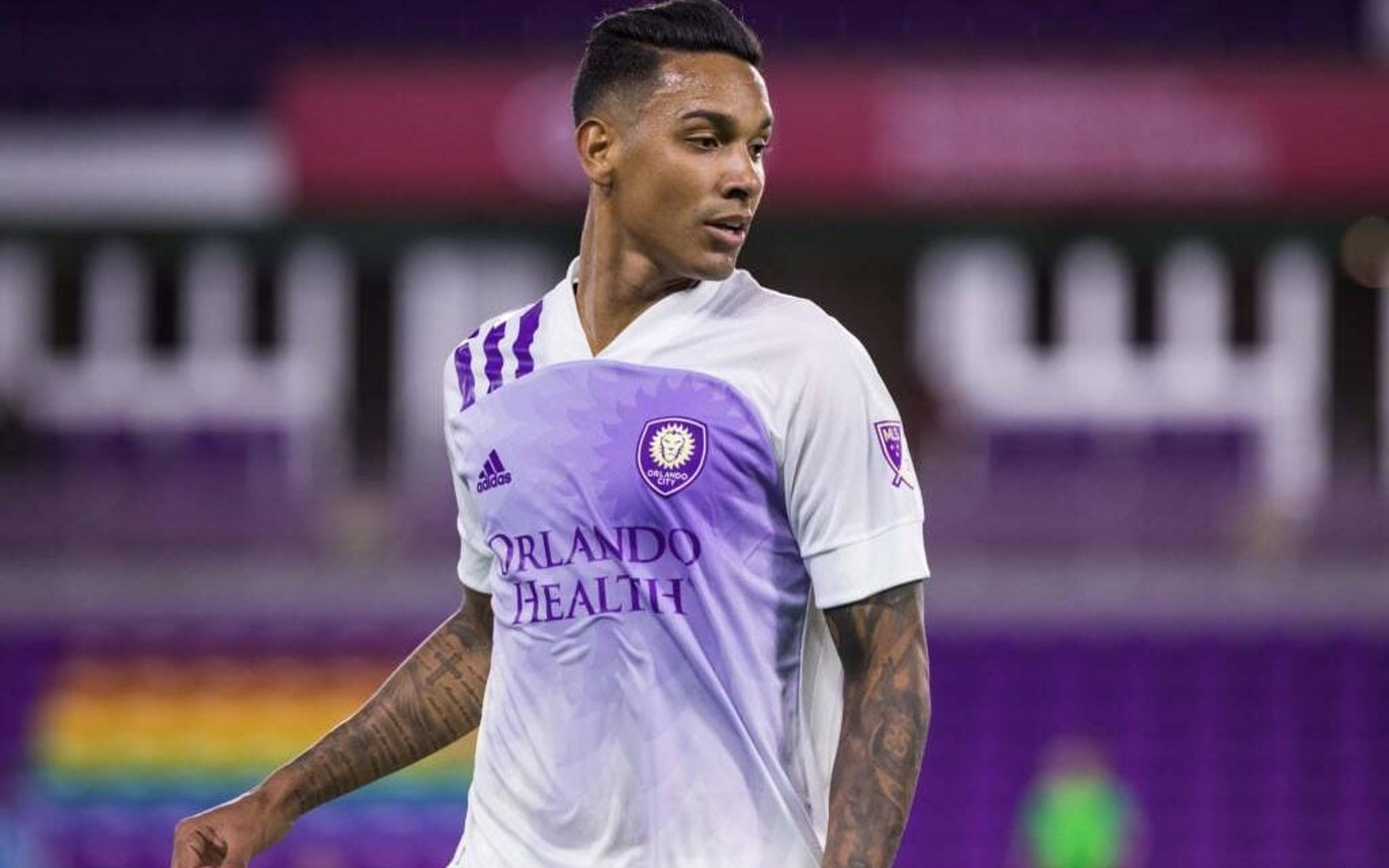 Orlando City pretende renovar contrato com Antônio Carlos, que está na mira do Fluminense