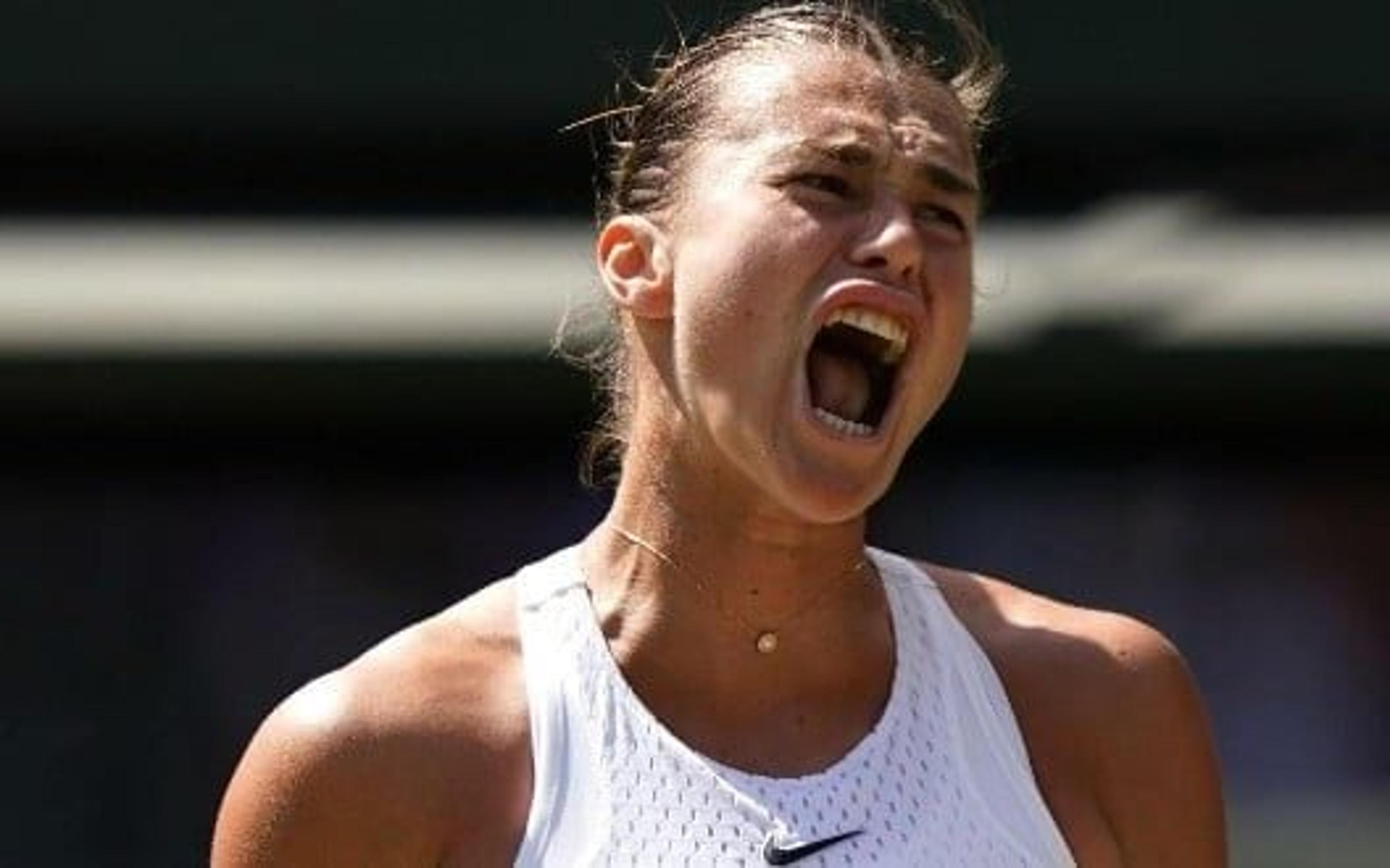 Sabalenka fica a duas vitórias do Nº 1 em Wimbledon