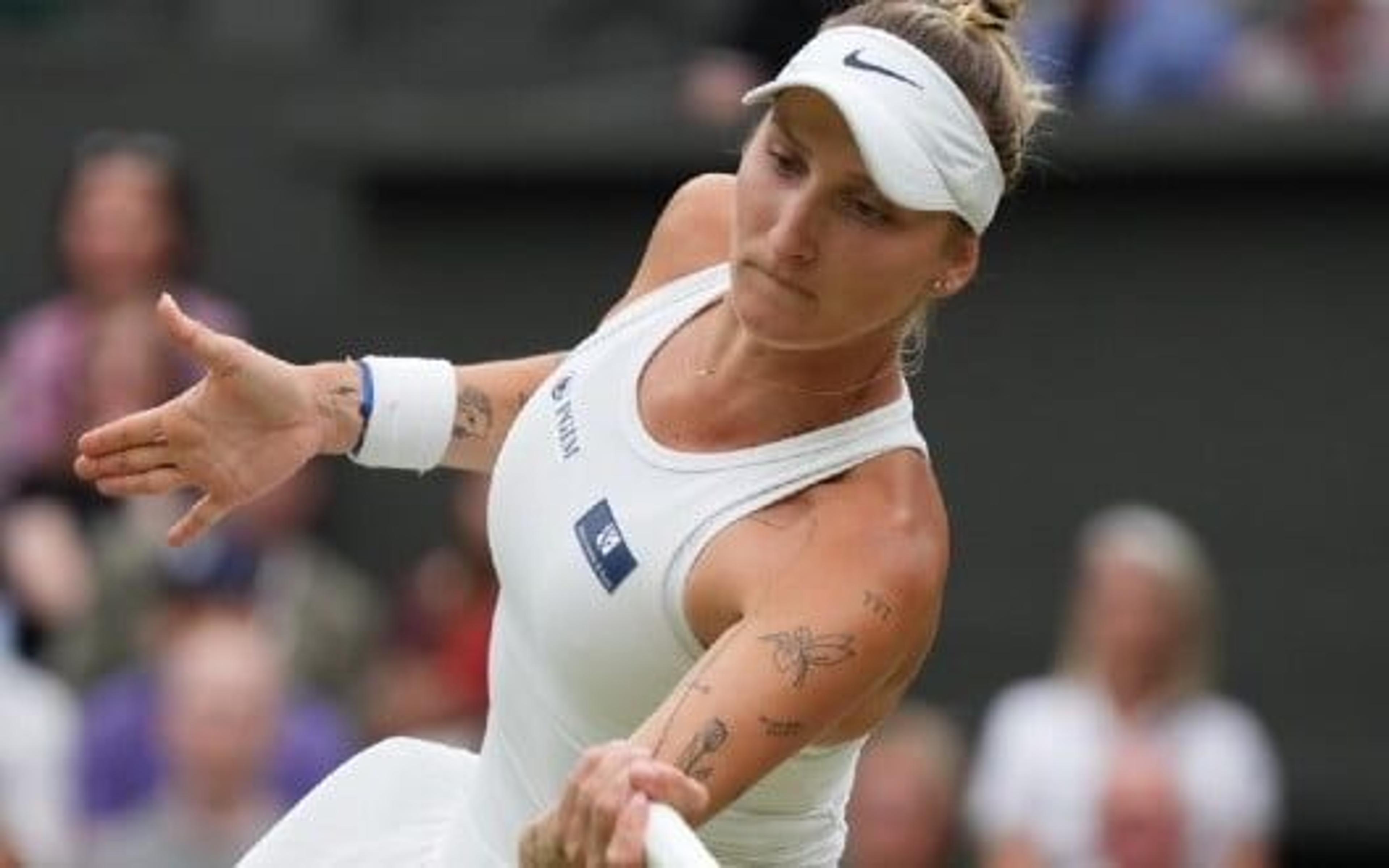 Vondrousova derruba Jabeur e é campeã em Wimbledon