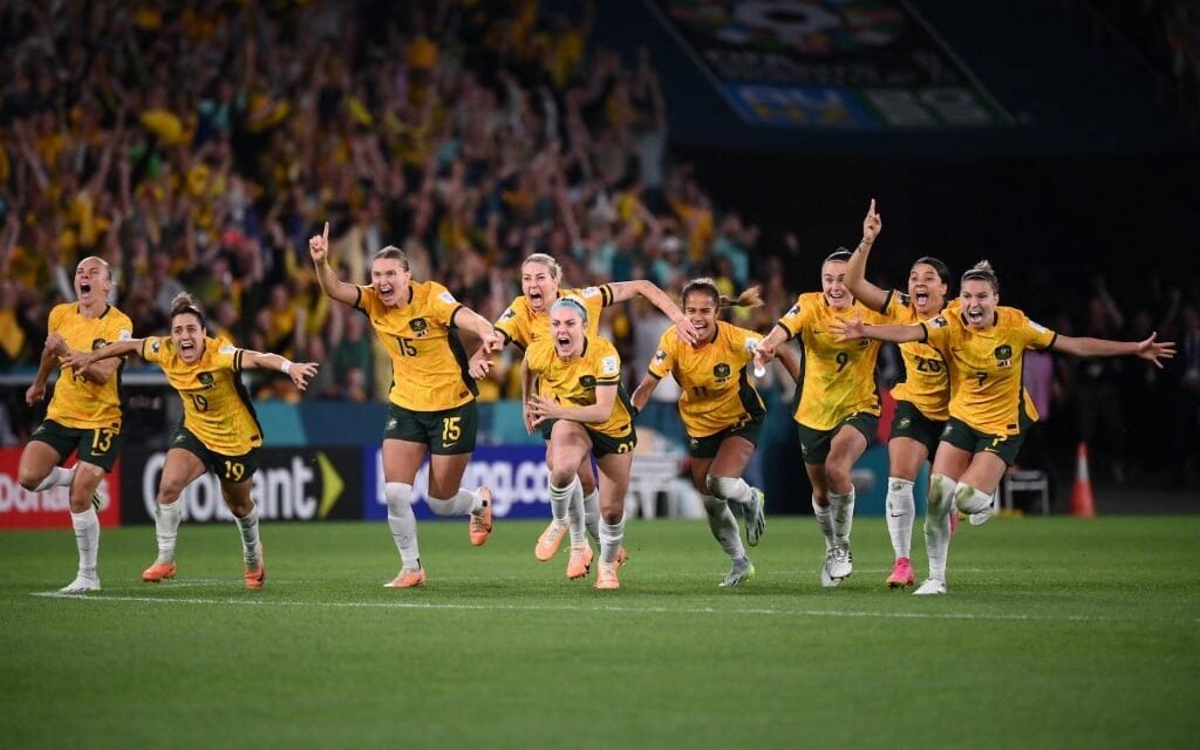 Copa do Mundo Feminina: Austrália e Inglaterra vencem e se enfrentam na semi; veja os resultados