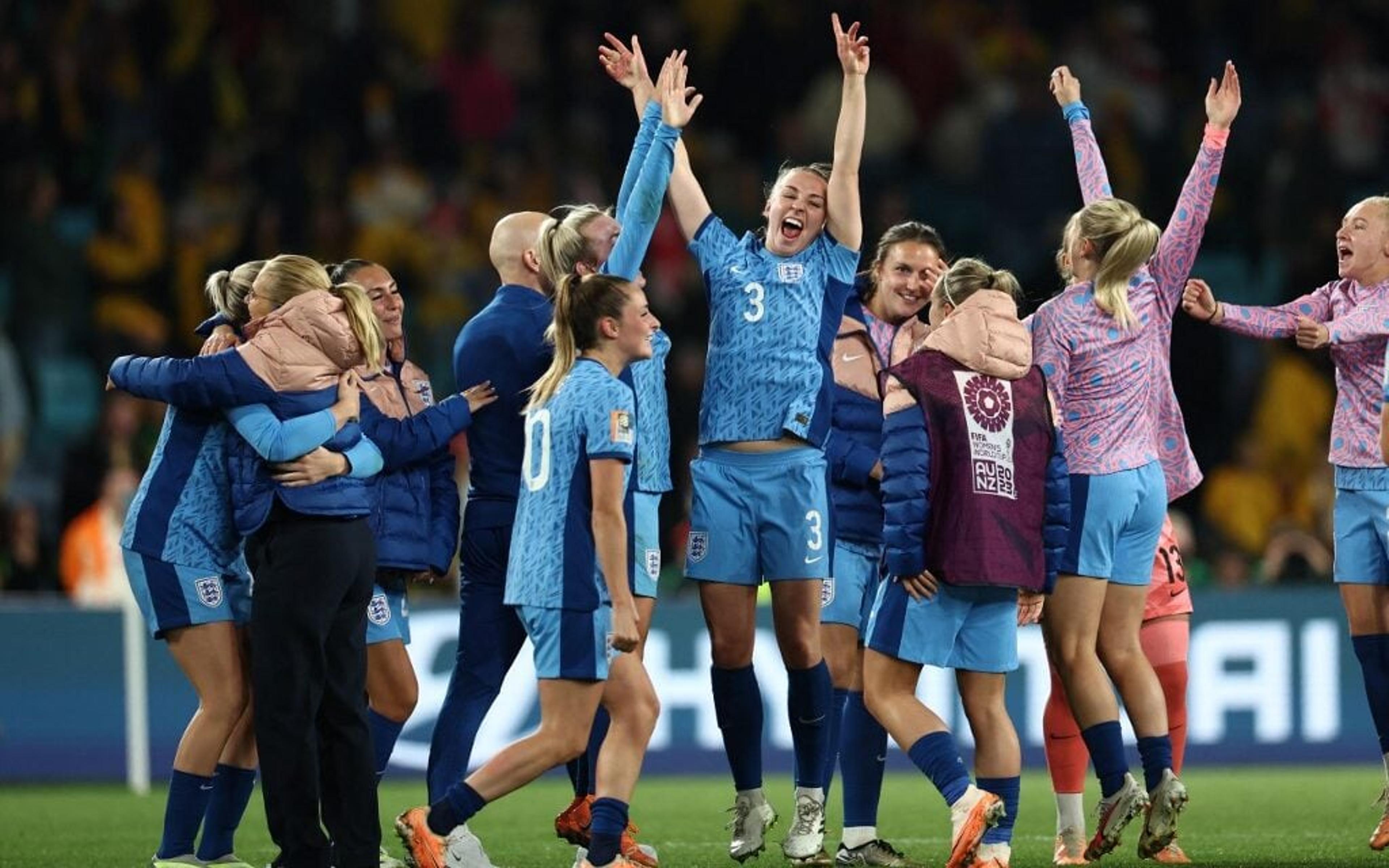 Inglaterra não faz Copa do Mundo Feminina encantadora e sofre além da conta, mas alcança decisão