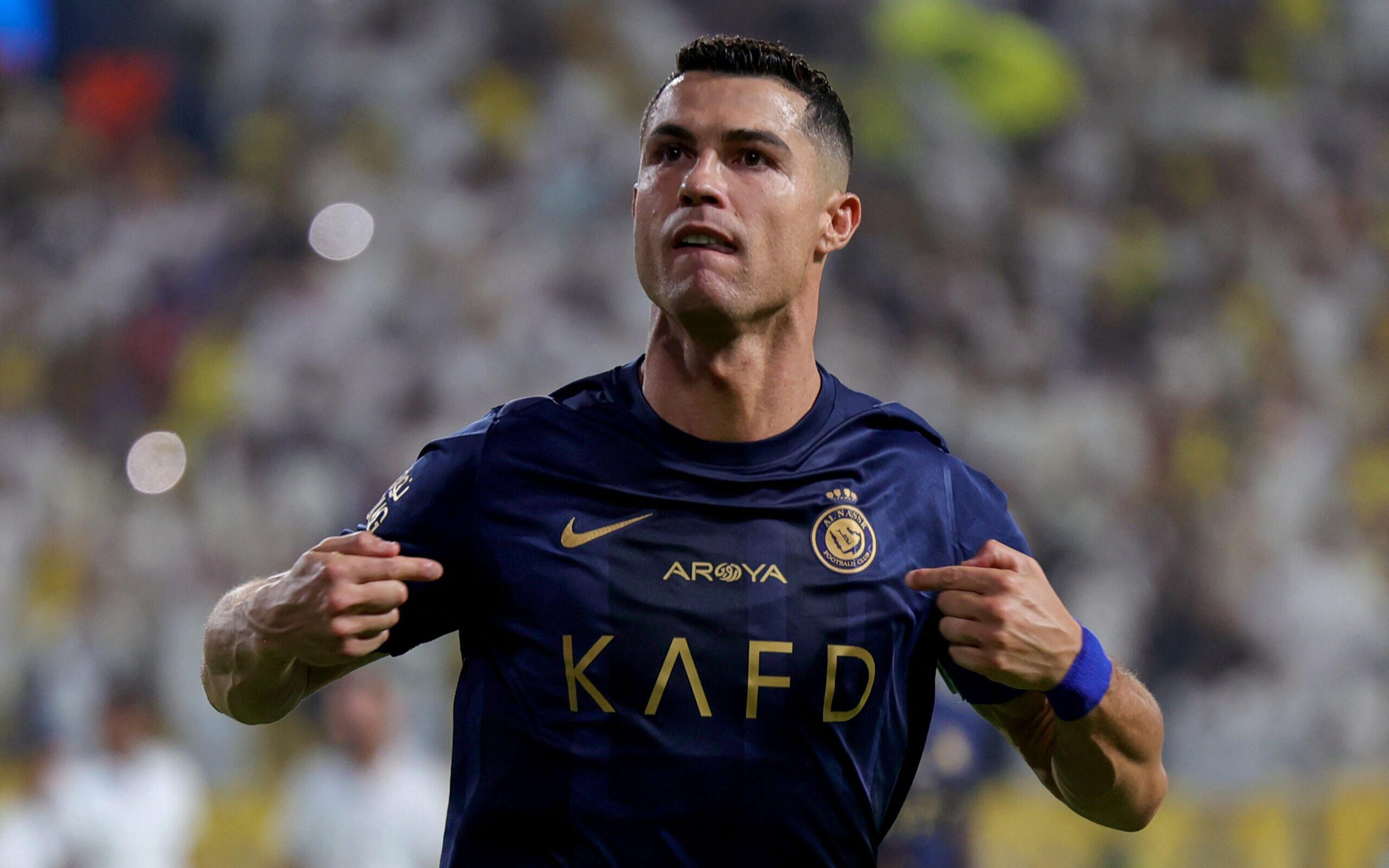 Cristiano Ronaldo brilha, e Al-Nassr goleia Al-Shabab pelo Campeonato Saudita