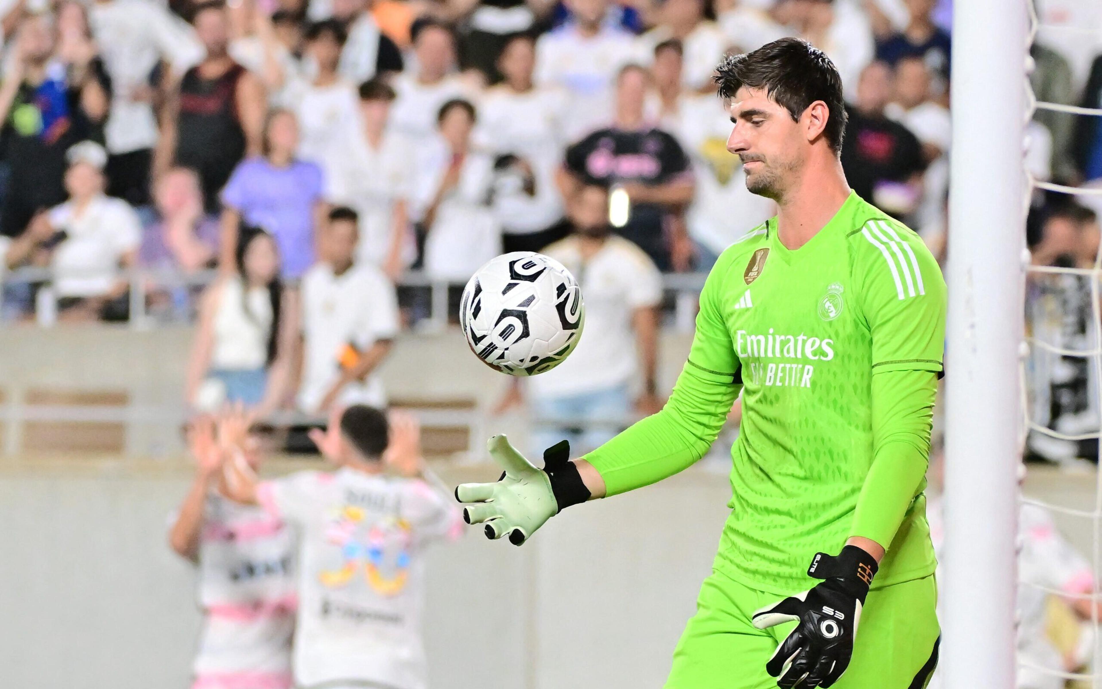 Real Madrid prepara lista de goleiros para substituir Courtois, diz jornal