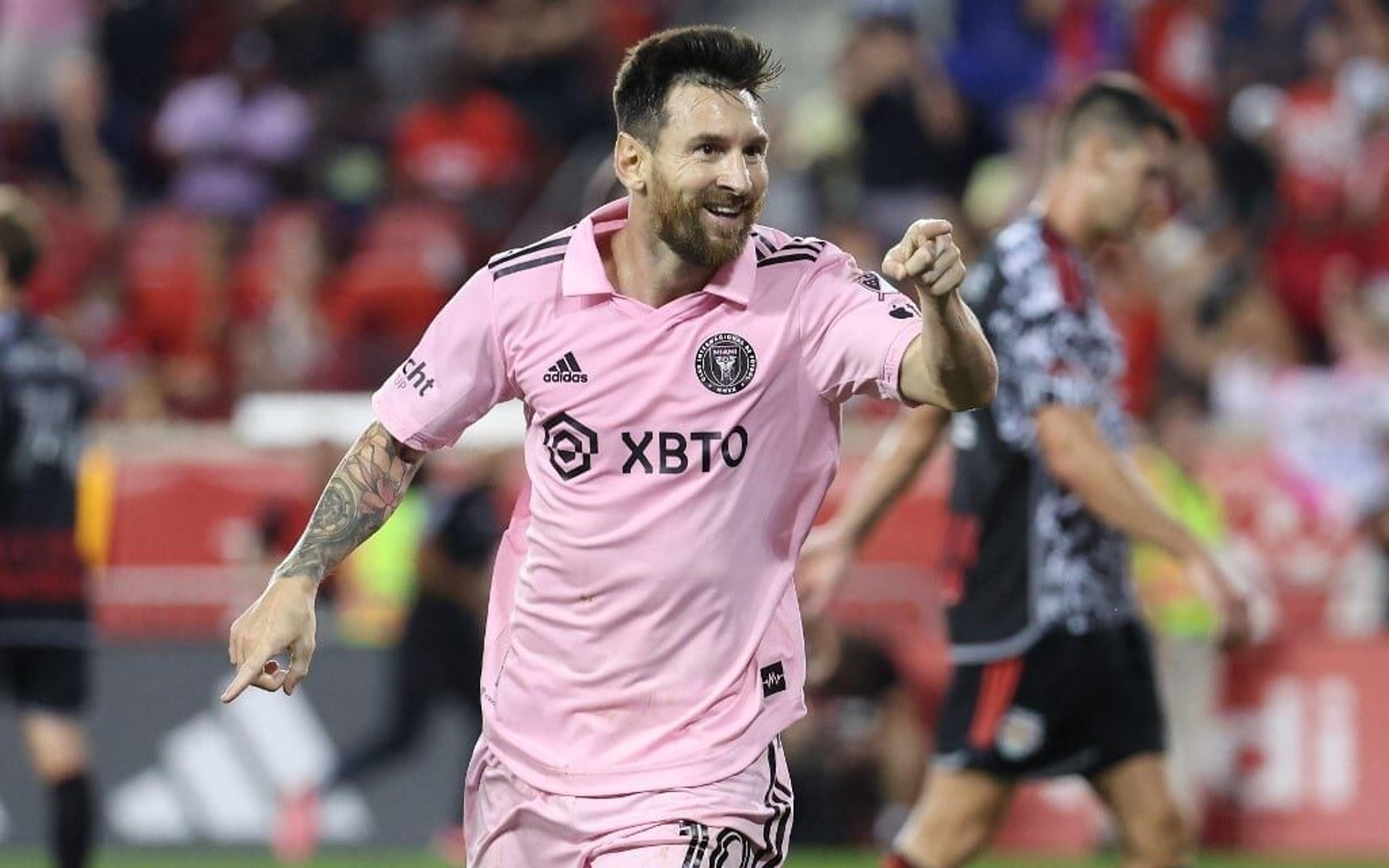 Em estreia na MLS, Messi sai do banco, marca e garante vitória do Inter Miami sobre o NY Red Bulls