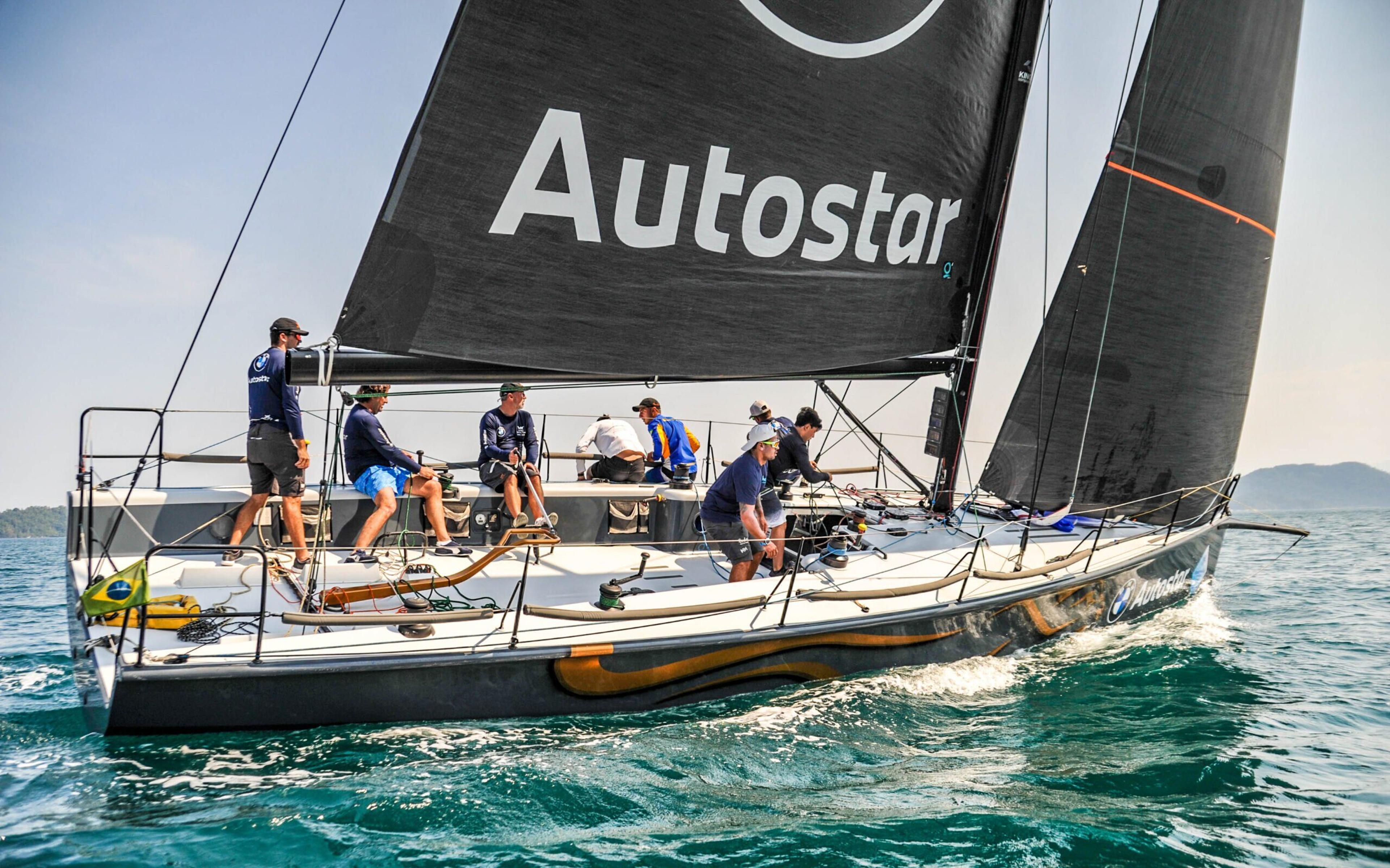 Equipe de Santos retorna depois de quase um ano e disputa o Campeonato Brasileiro durante a Semana de Vela de Angra dos Reis