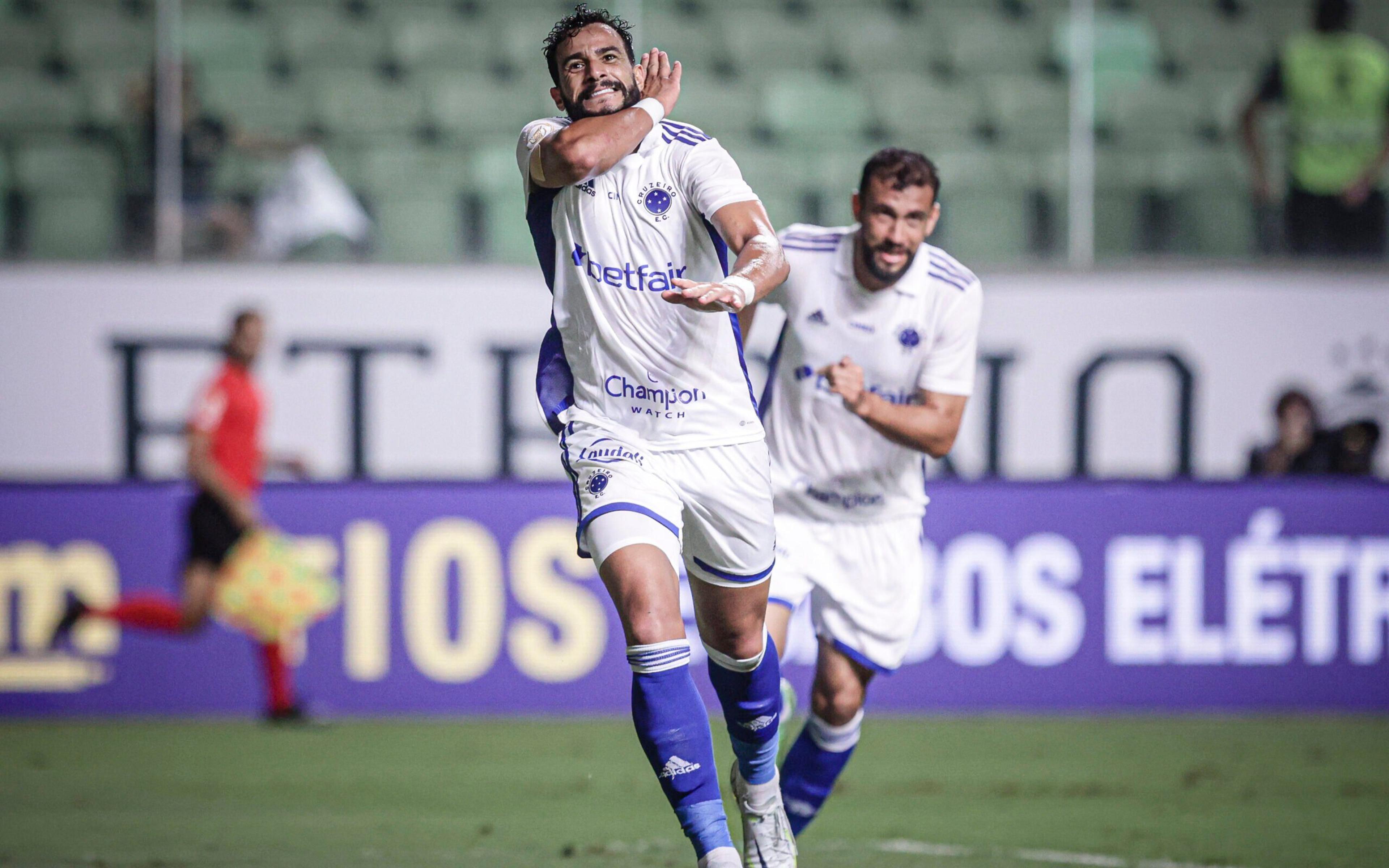 Cruzeiro rescinde vínculo com Henrique Dourado