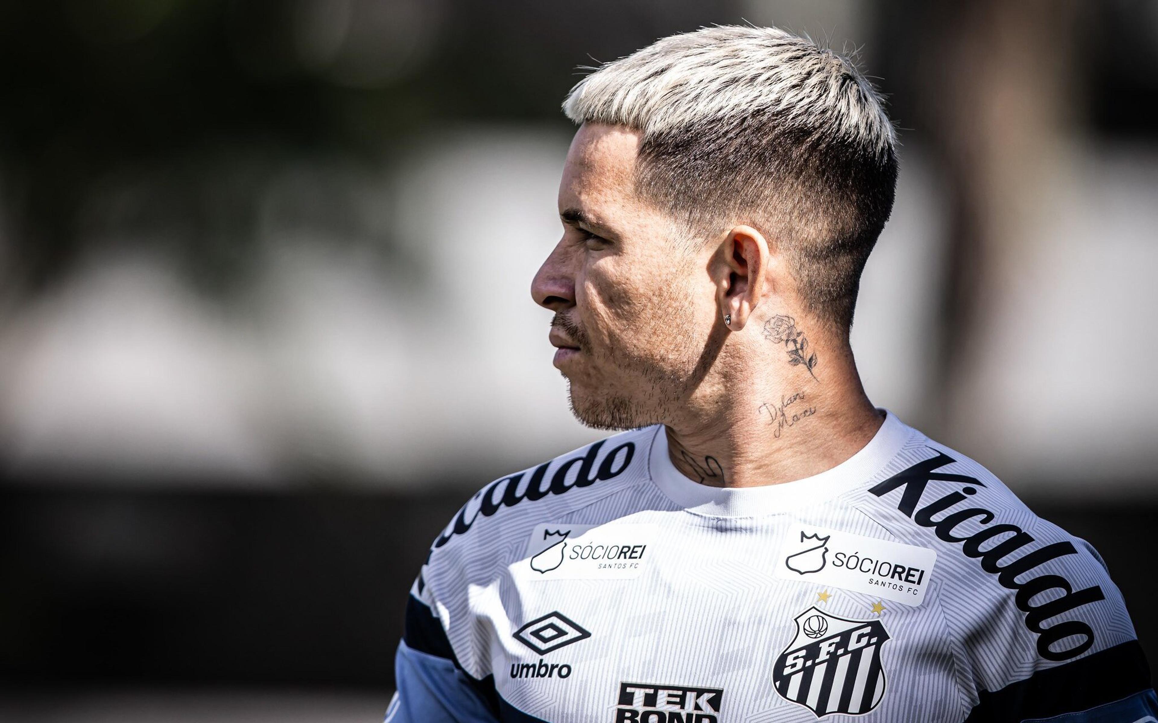 Soteldo no banco, João Lucas na ponta… Confira a escalação do Santos contra o Fortaleza pelo Brasileirão