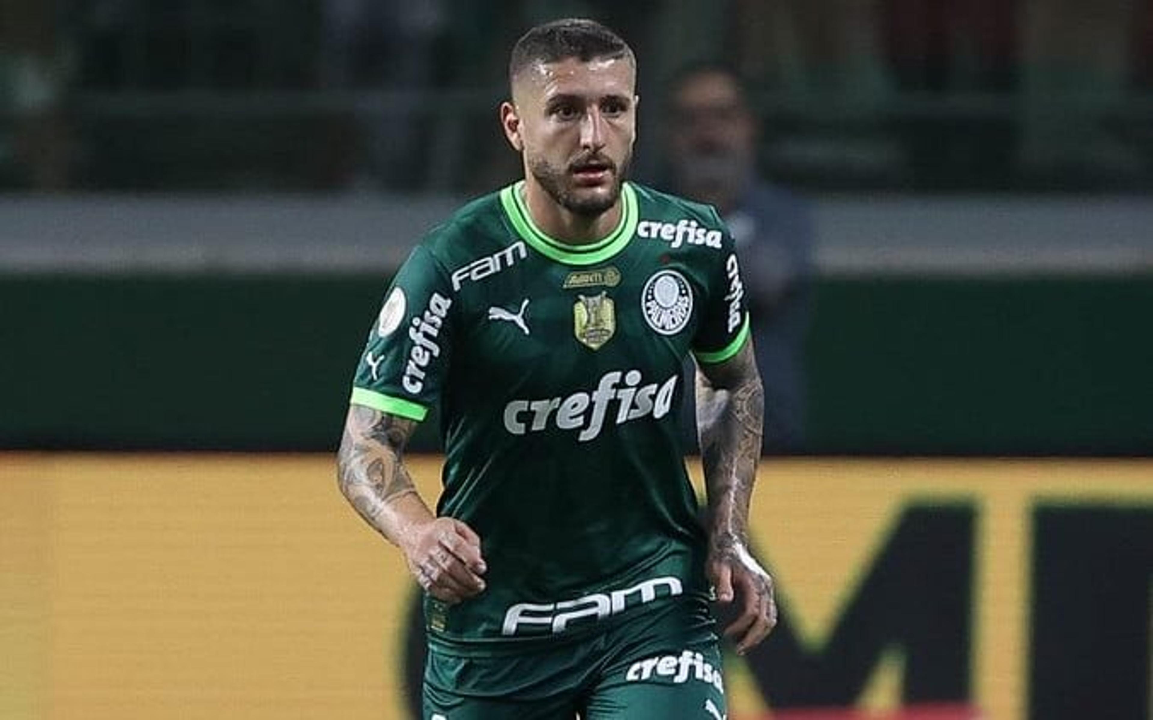 Abel Ferreira rasga elogios para evolução de Zé Rafael no Palmeiras: ‘Uma máquina, um monstro’