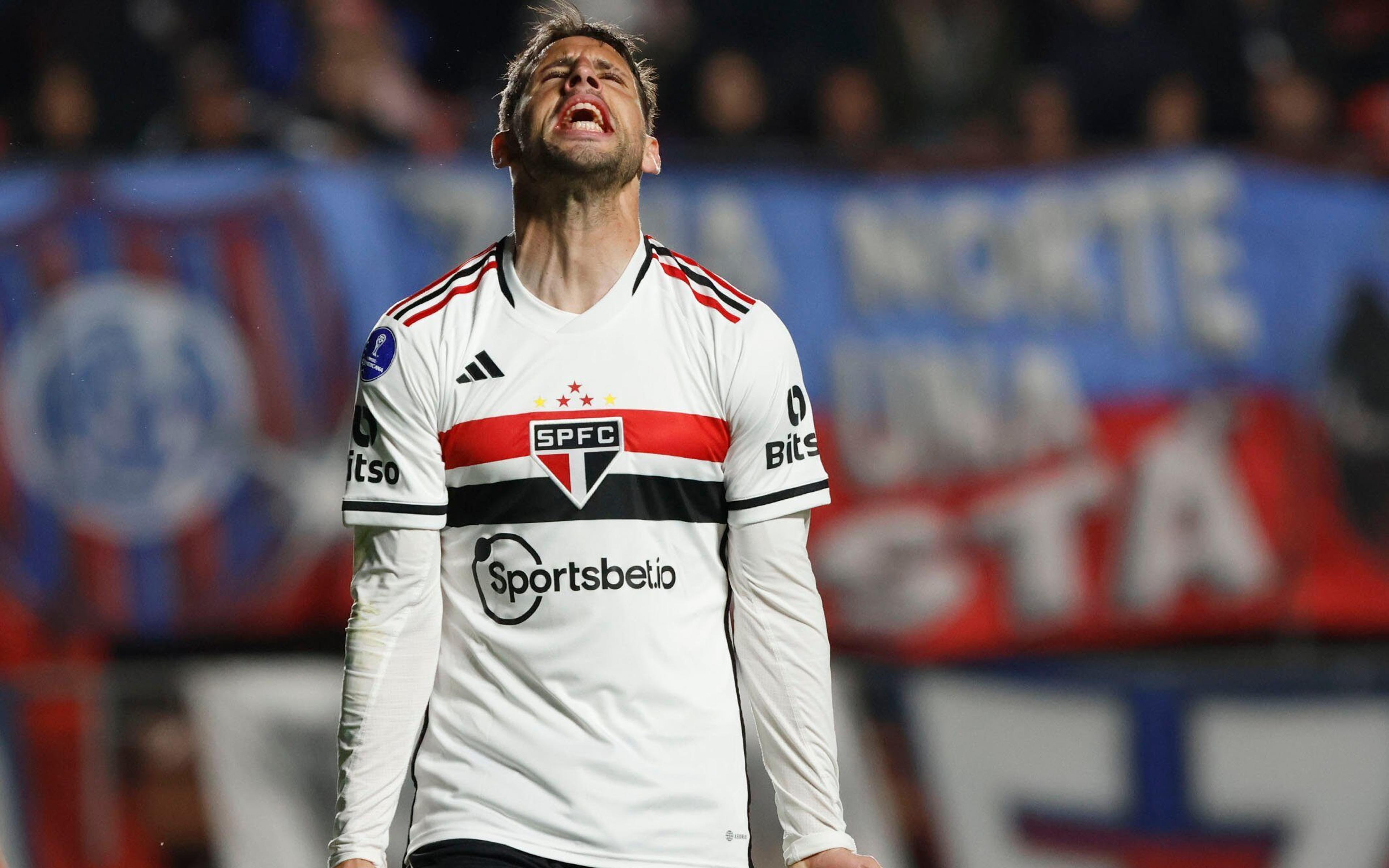 ANÁLISE: Derrota do São Paulo no jogo de ida indica caminhos para virada diante do San Lorenzo