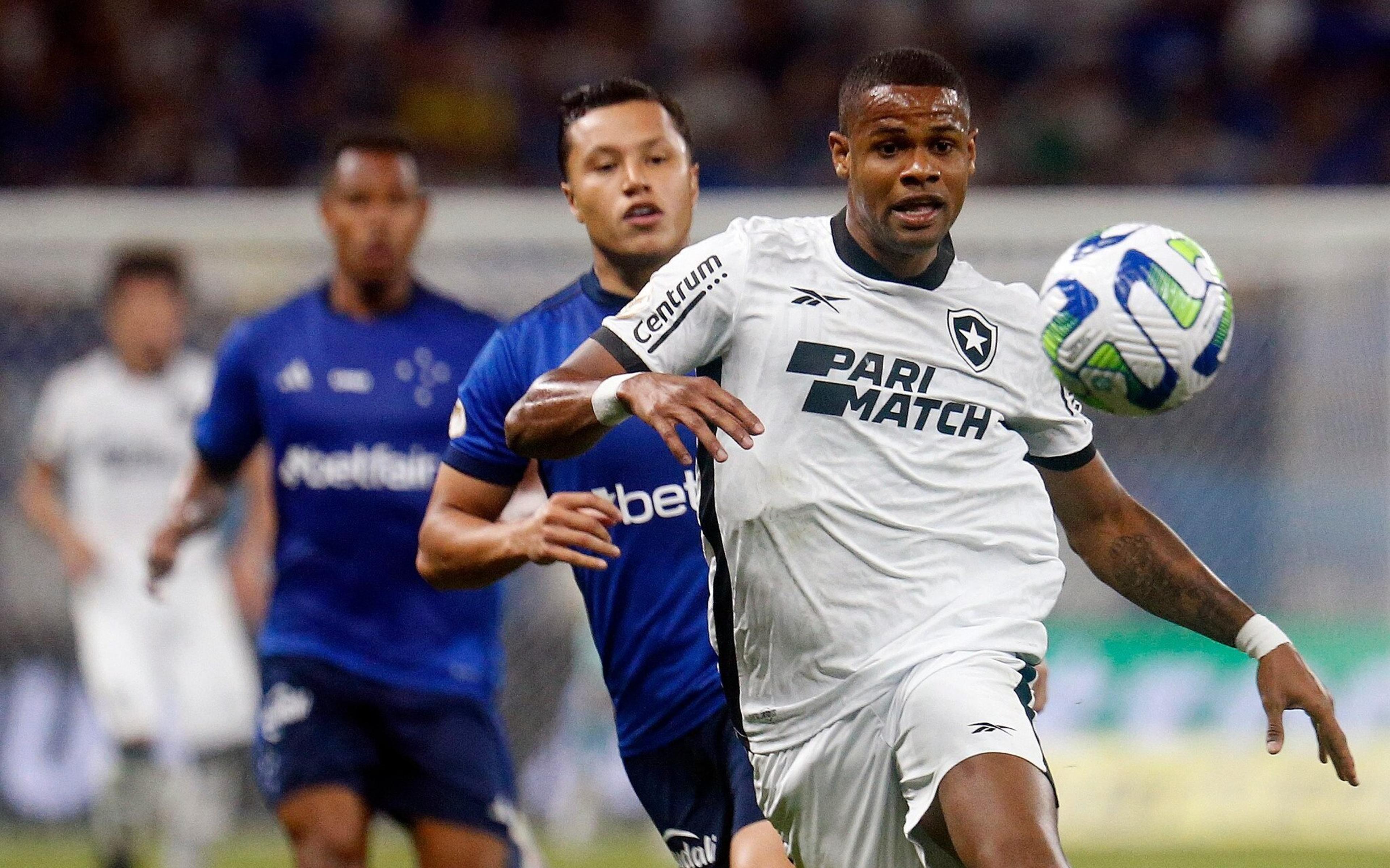 Em jogo com emoção na reta final, Botafogo segura empate contra o Cruzeiro no Mineirão