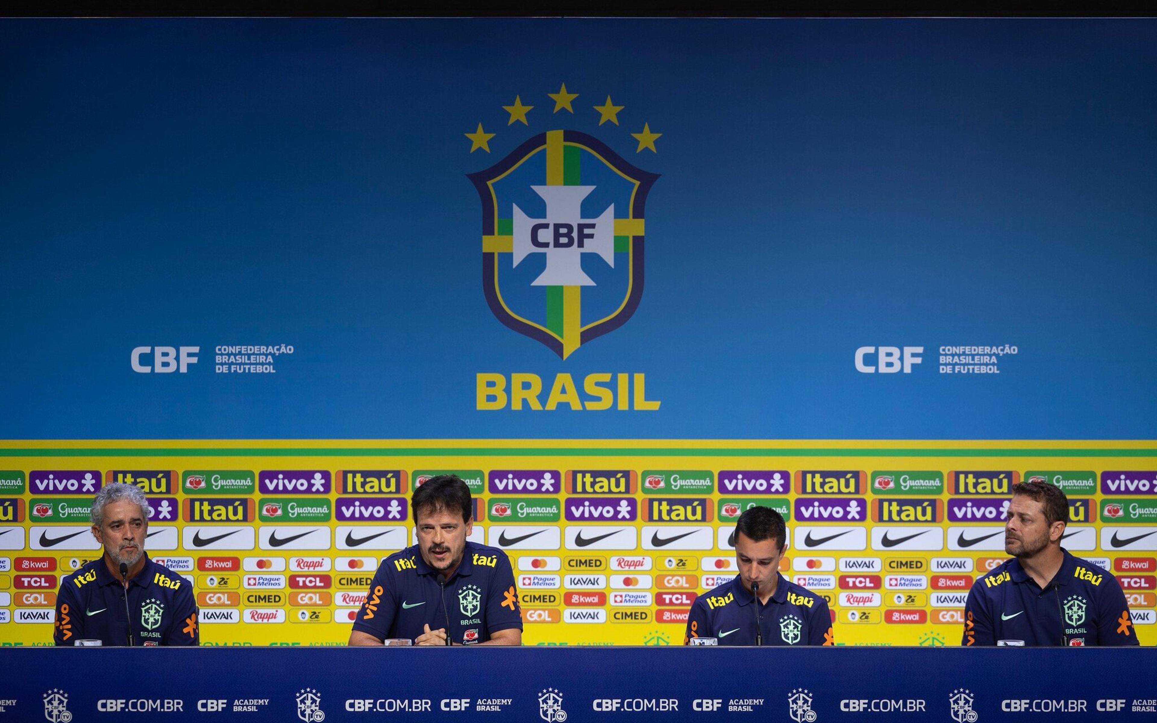 Pedro Certezas reage a ausência de jogadores do Botafogo na convocação da Seleção: ‘Curioso’