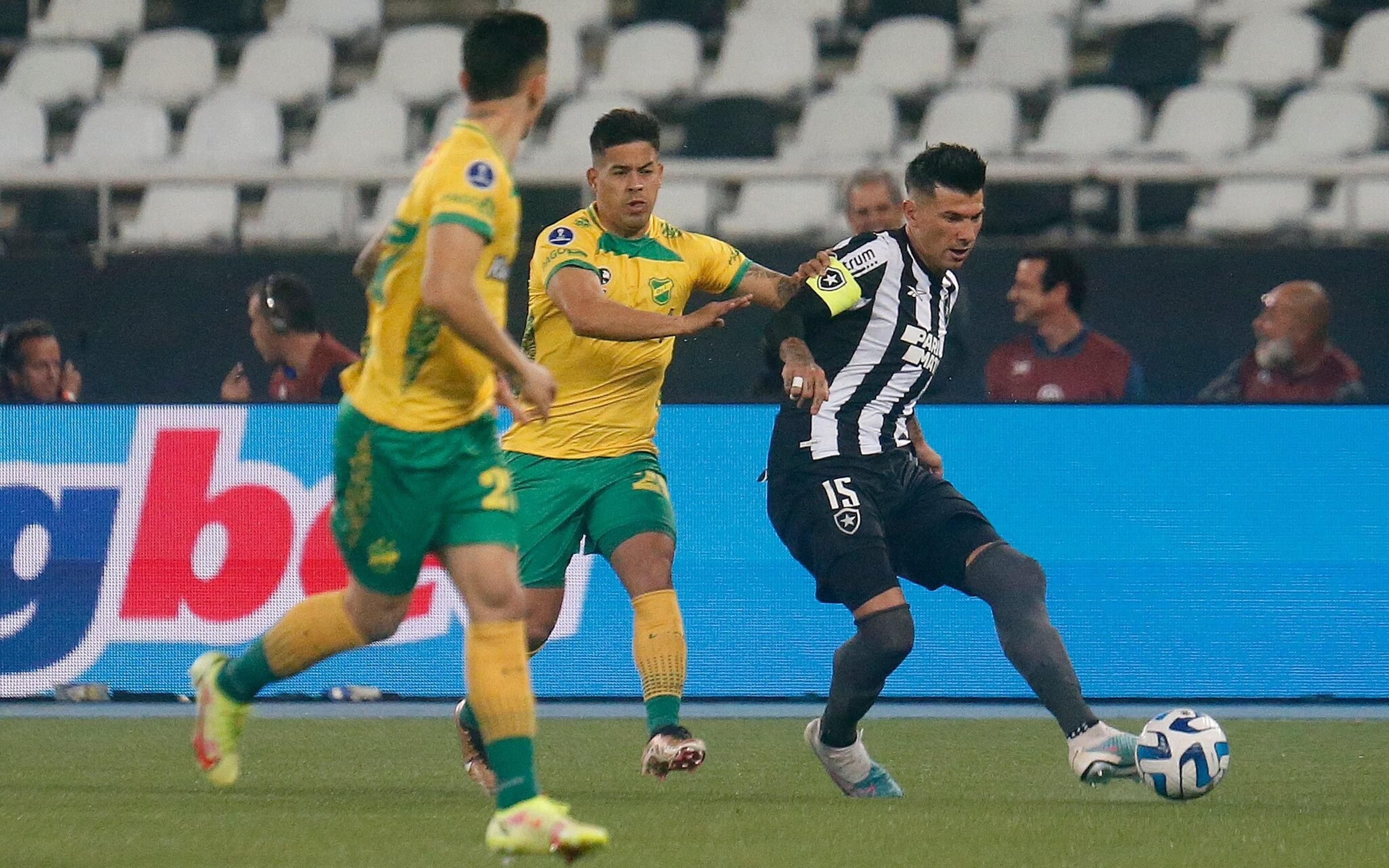 VÍDEO: veja os melhores momentos do empate entre Botafogo e Defensa y Justicia pela Sul-Americana