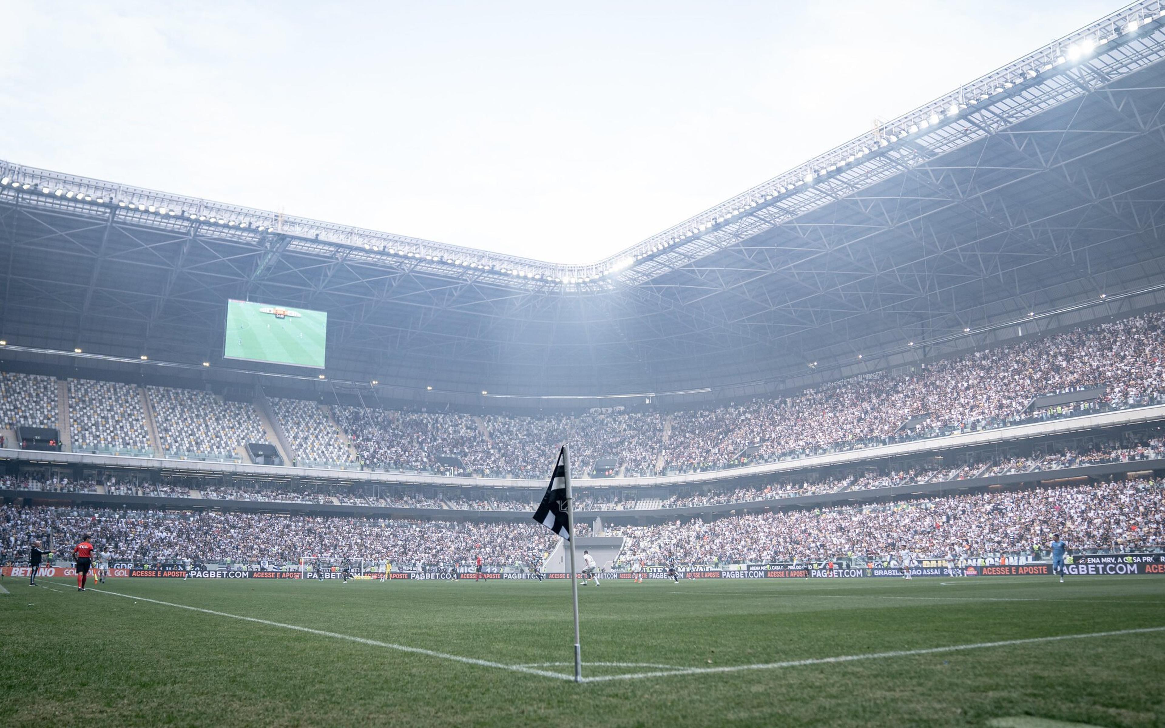 Dentro e fora de campo: o que deu certo e o que deu errado na inauguração da Arena MRV