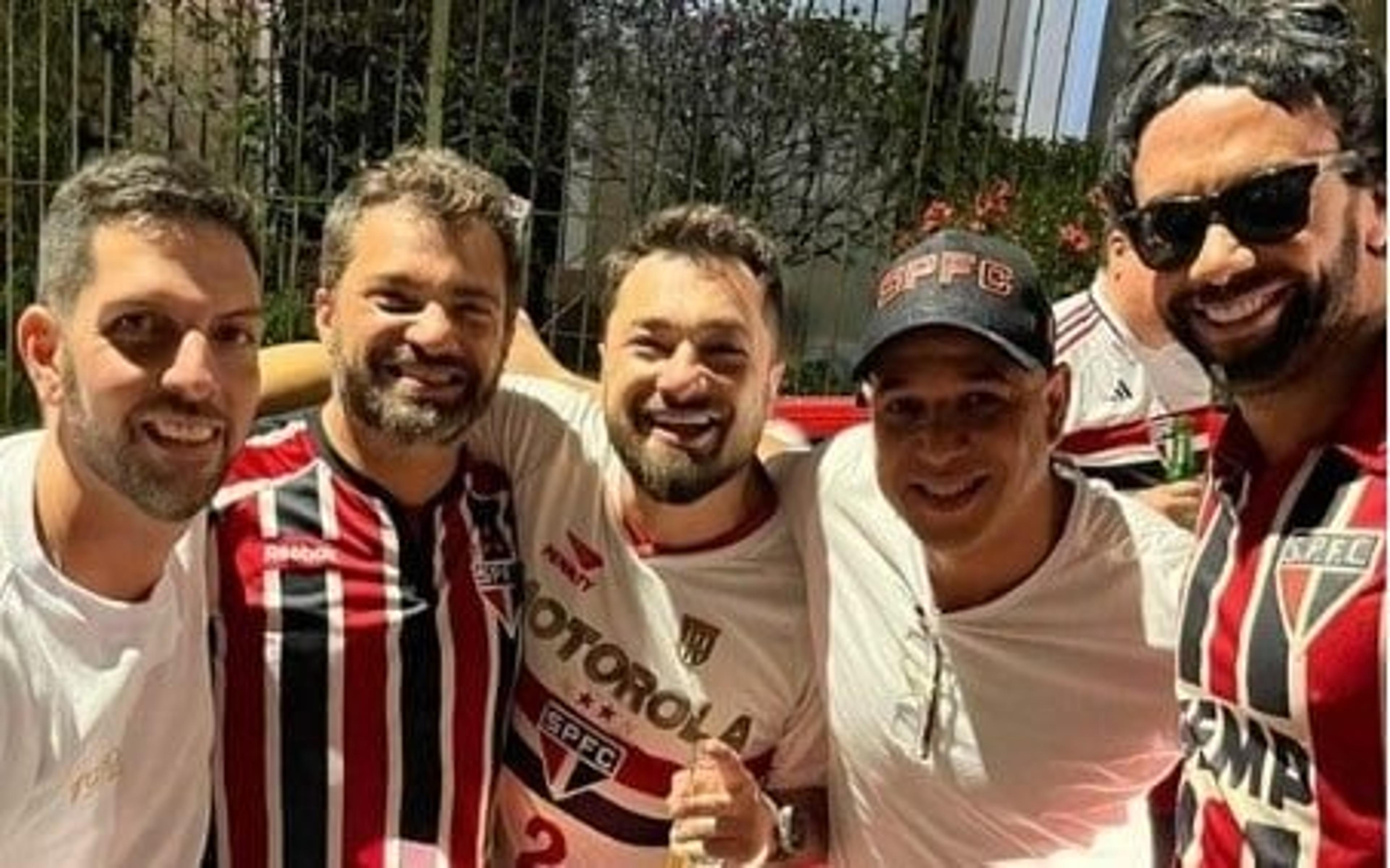 Ídolo do São Paulo vai ao jogo da Copa do Brasil disfarçado; saiba quem é