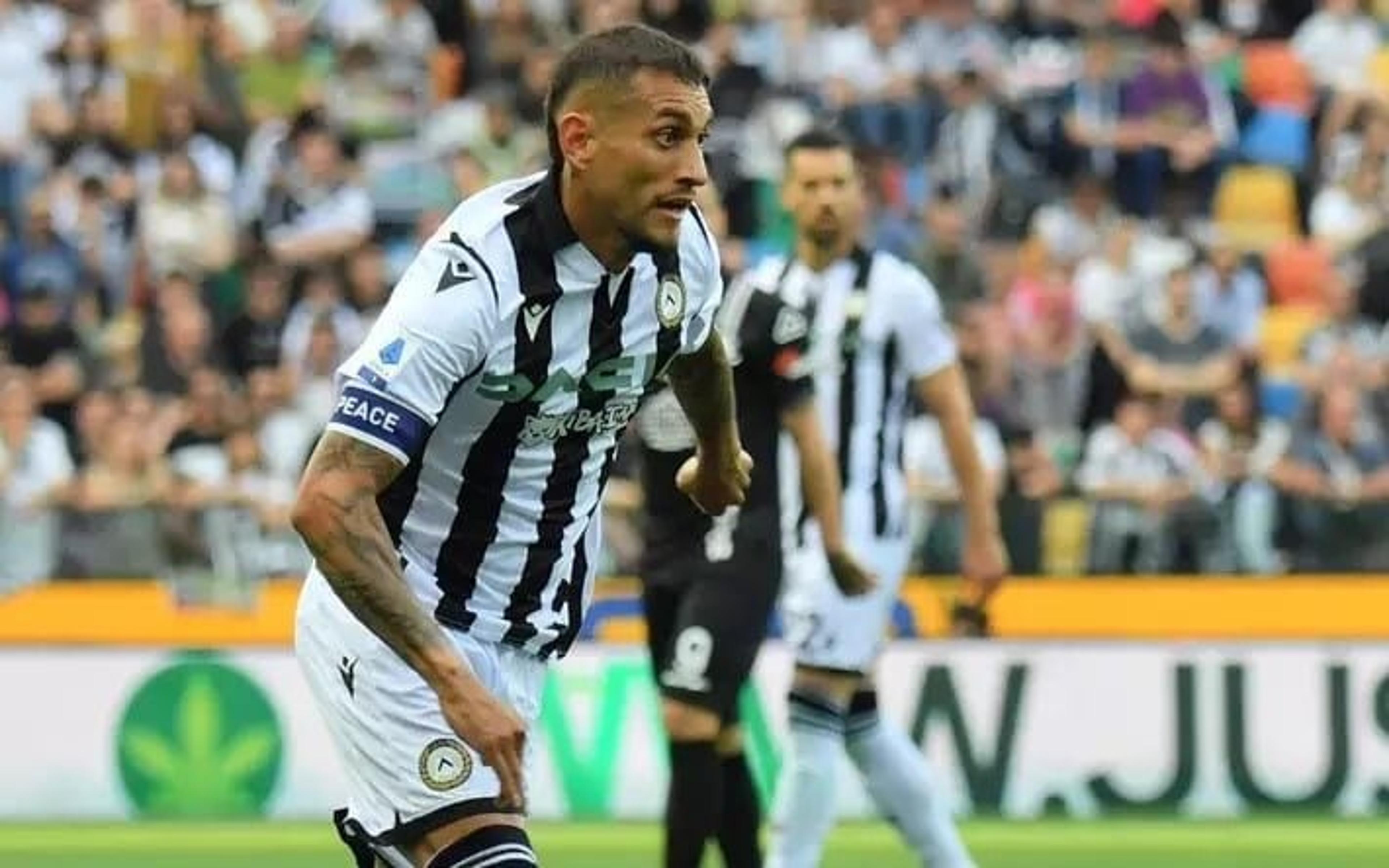 Cartada final do Santos: após Silvera, Gallo viaja à Europa para contratar Roberto Pereyra