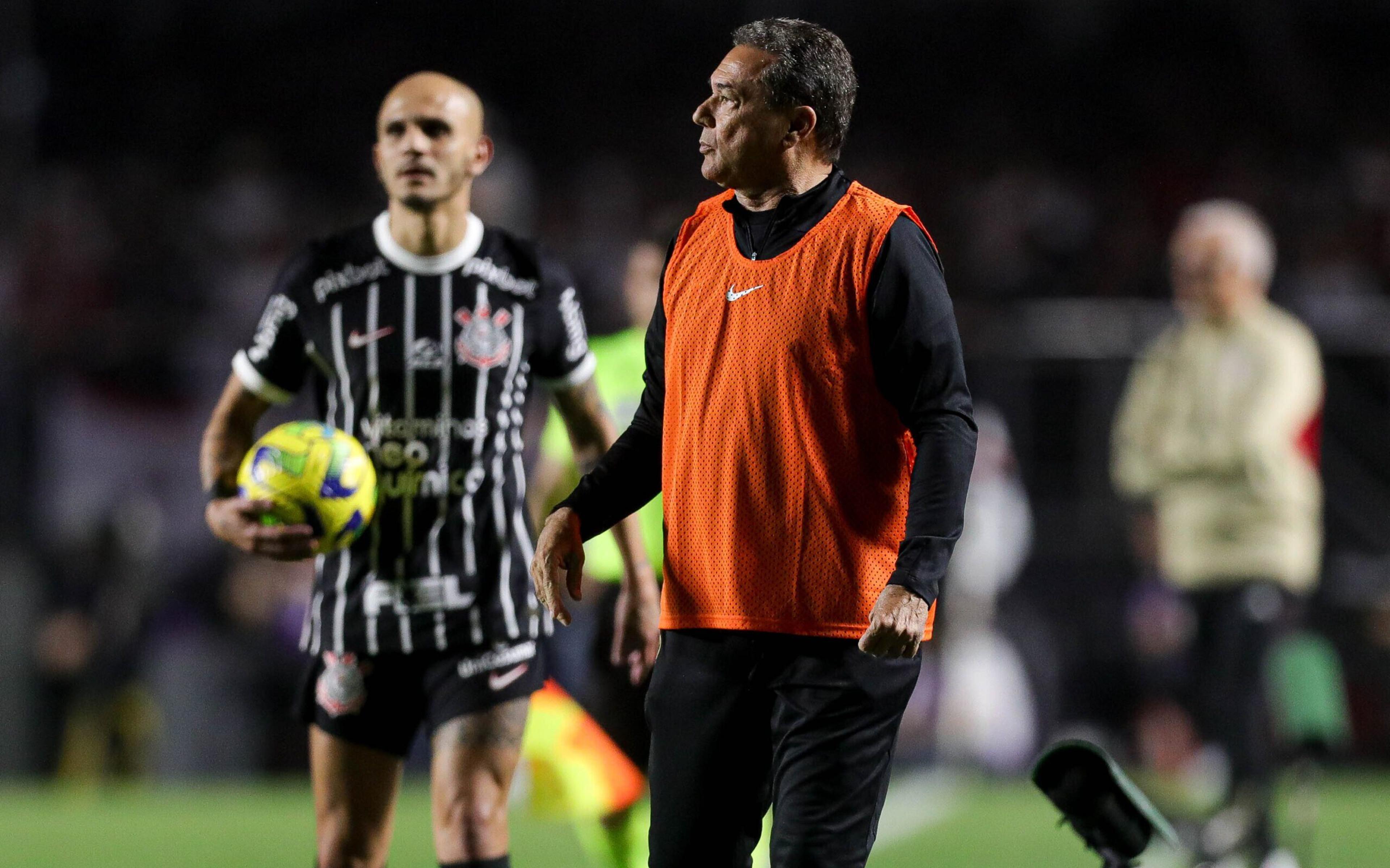 Ídolo do Corinthians detona atuação do time após eliminação para o São Paulo: ‘omisso’, ‘covarde’, ‘medroso’