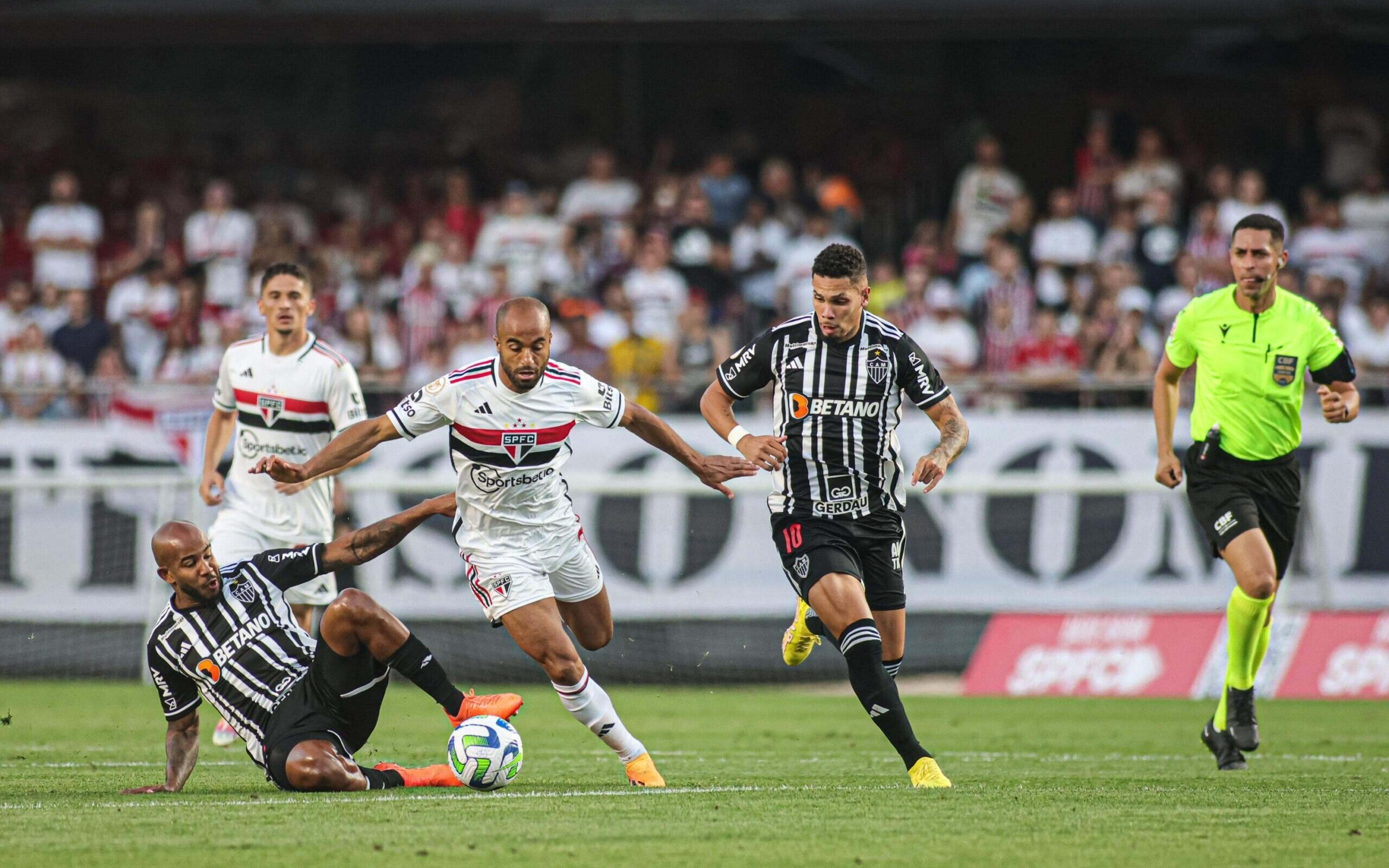 Estreia de Lucas Moura indica encaixe fácil e poucas mudanças no time do São Paulo