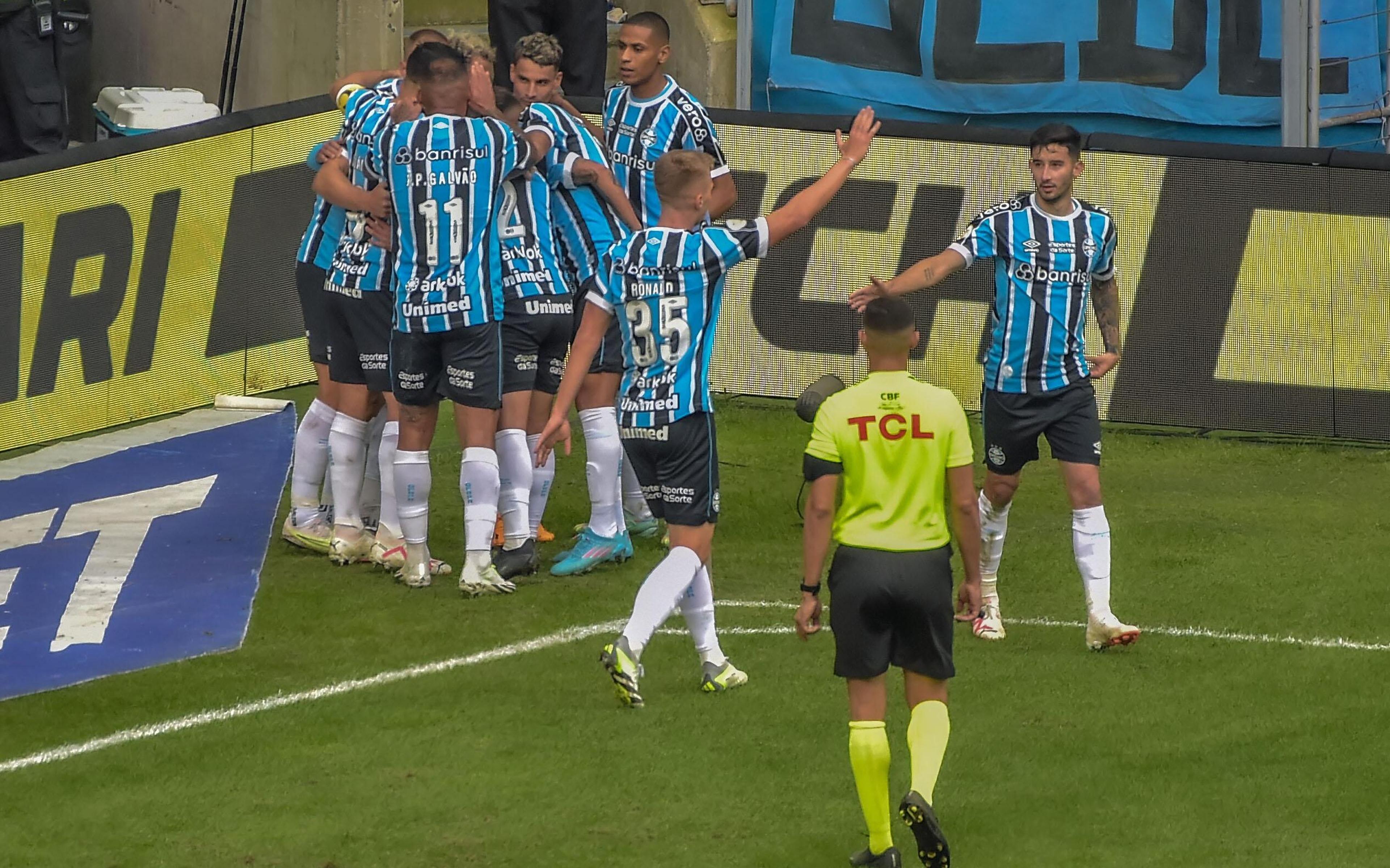 Fluminense leva virada do Grêmio e sofre derrota pelo Campeonato Brasileiro; veja resultado