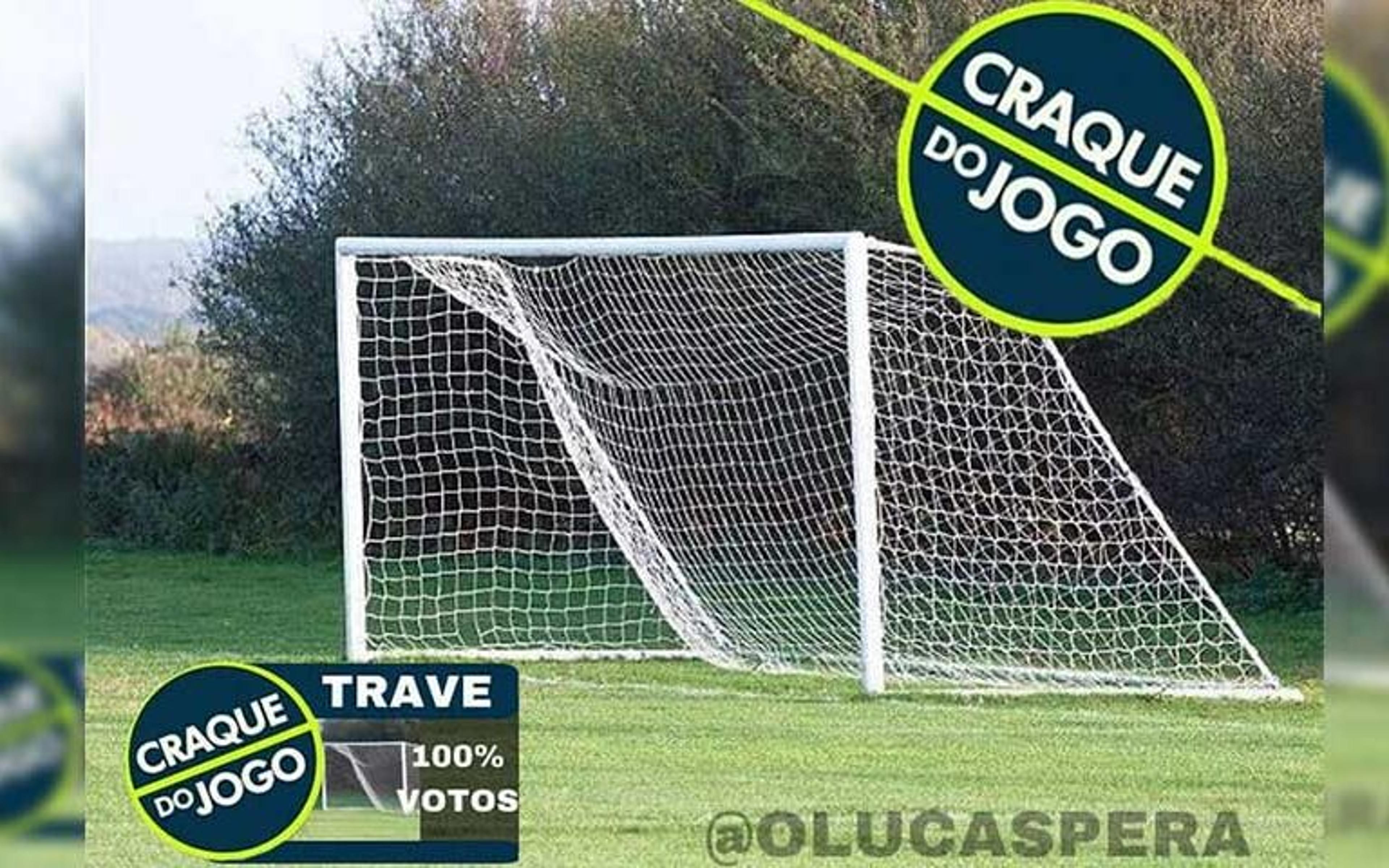 Após grande atuação, trave ganha destaque em memes da classificação do Corinthians