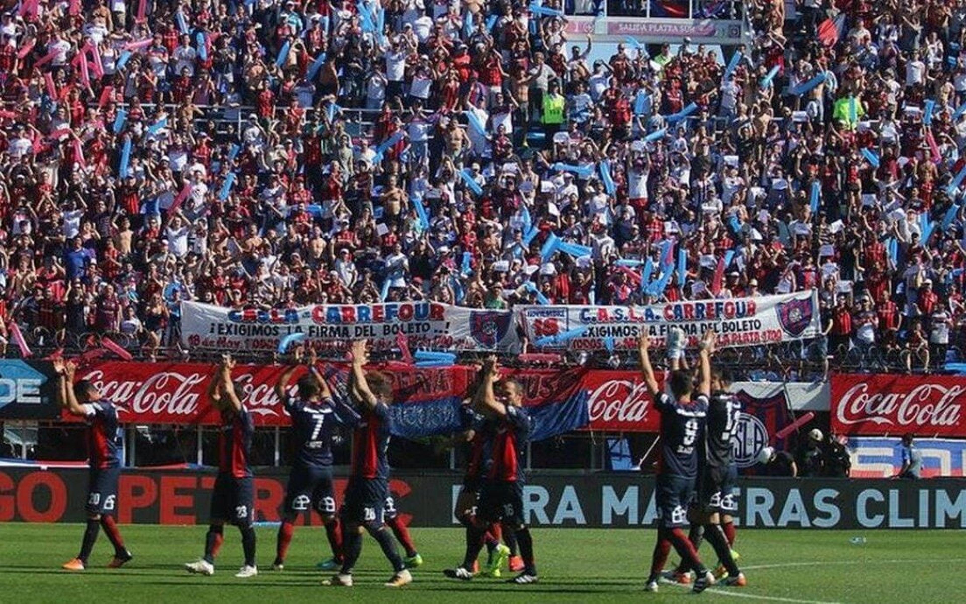 Torcedores do San Lorenzo são detidos por racismo em jogo do São Paulo