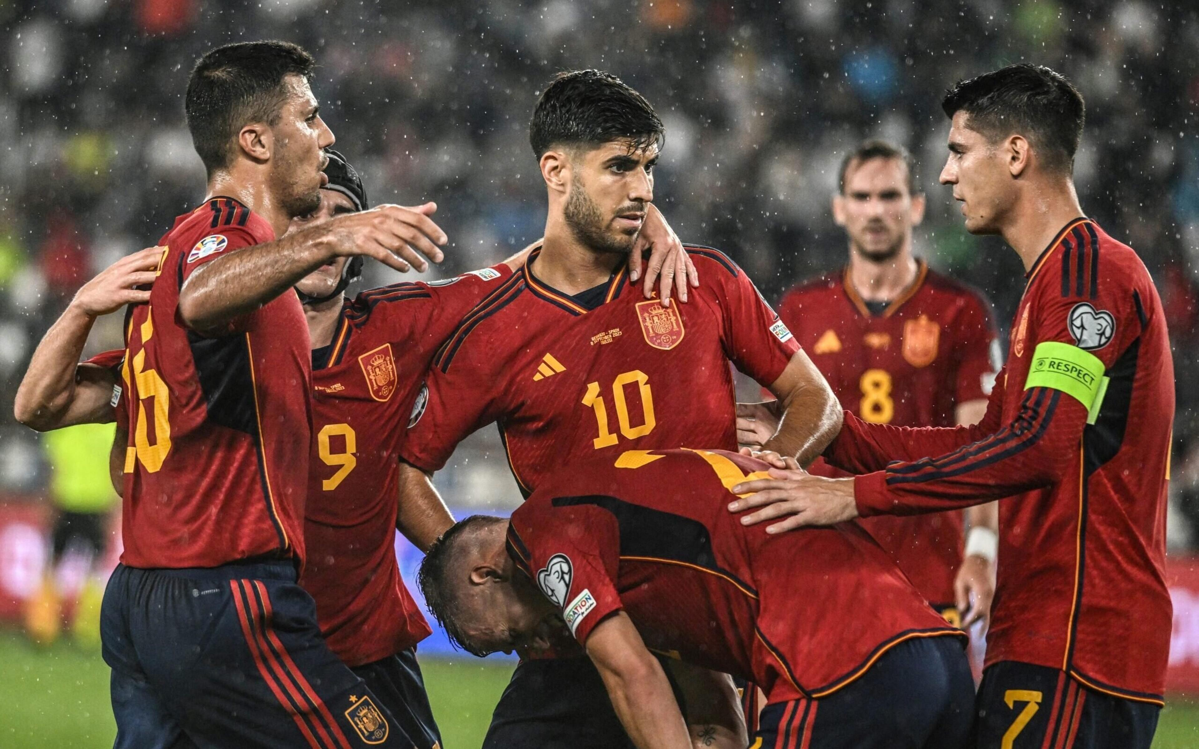 Com três de Morata, Espanha goleia Geórgia e assume vice-liderança do Grupo A das Eliminatórias da Euro