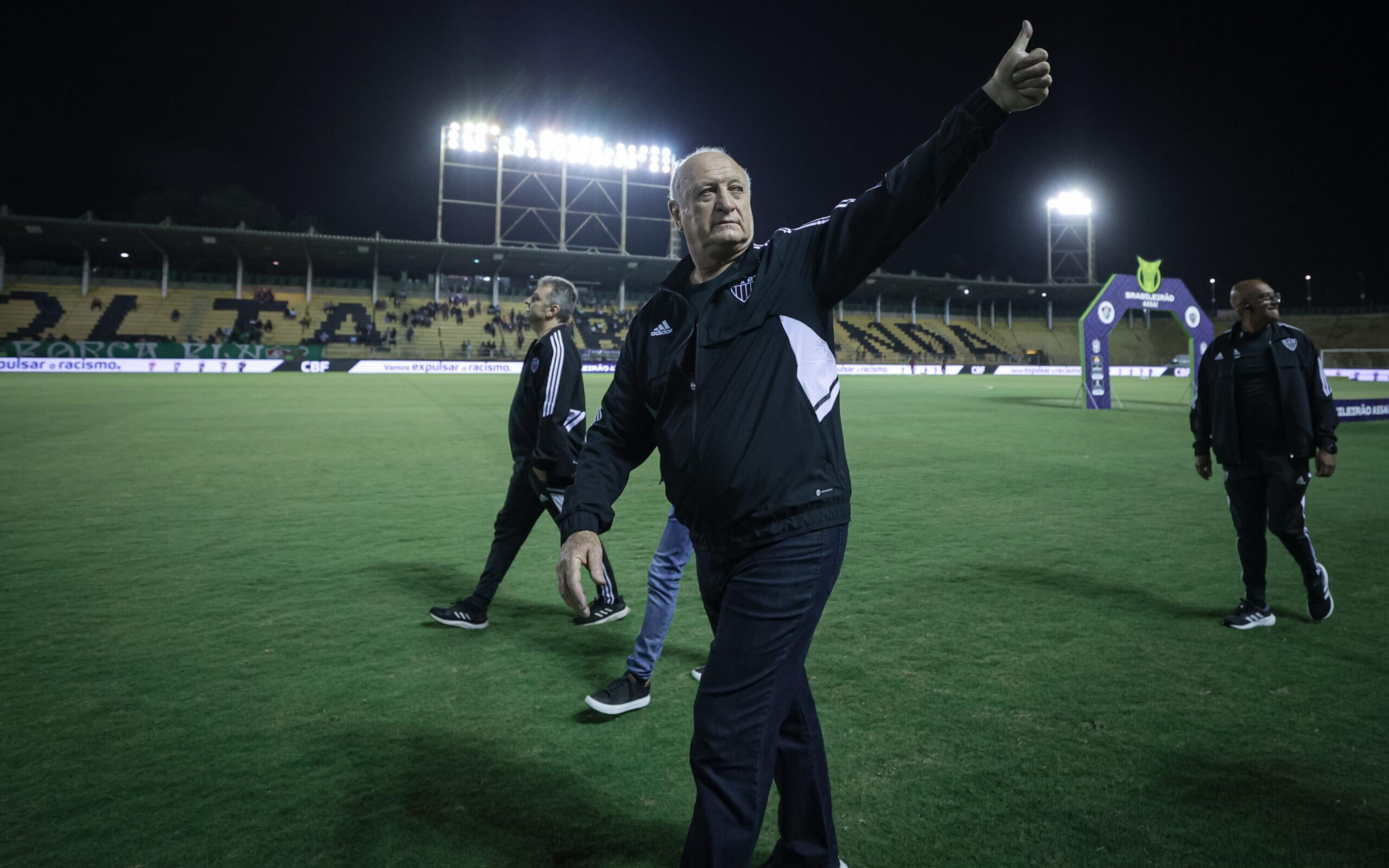 Pleno do STJD reduz punição e Felipão está livre para comandar o Atlético-MG