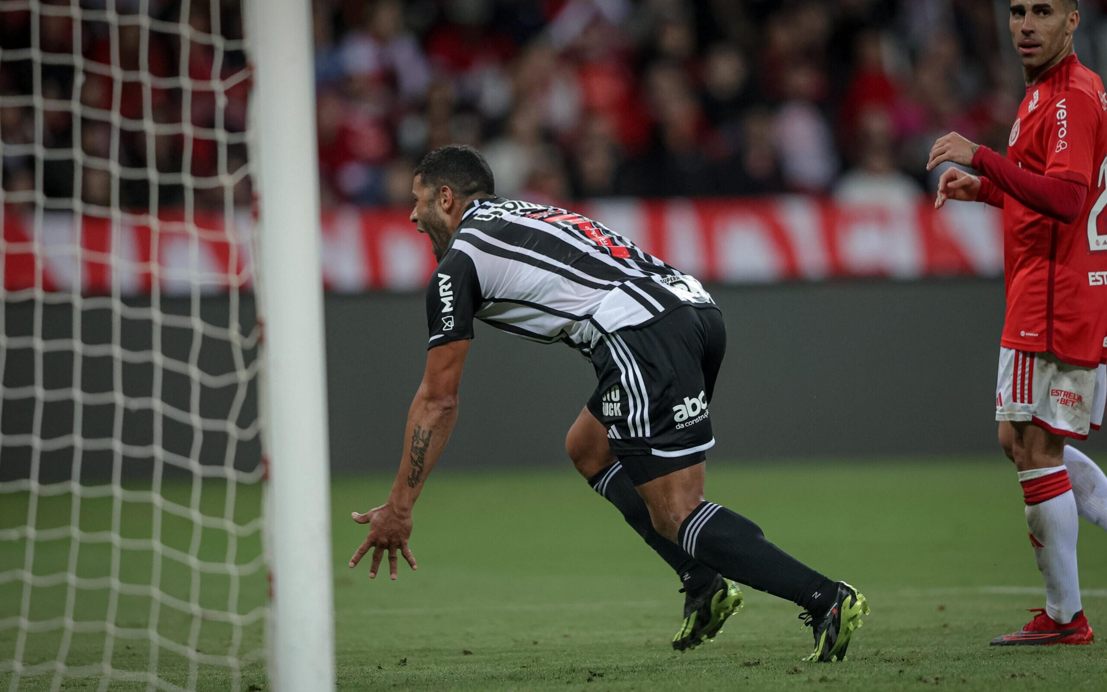 Com gols de Hulk e Igor Gomes, Atlético-MG bate Internacional; veja resultado