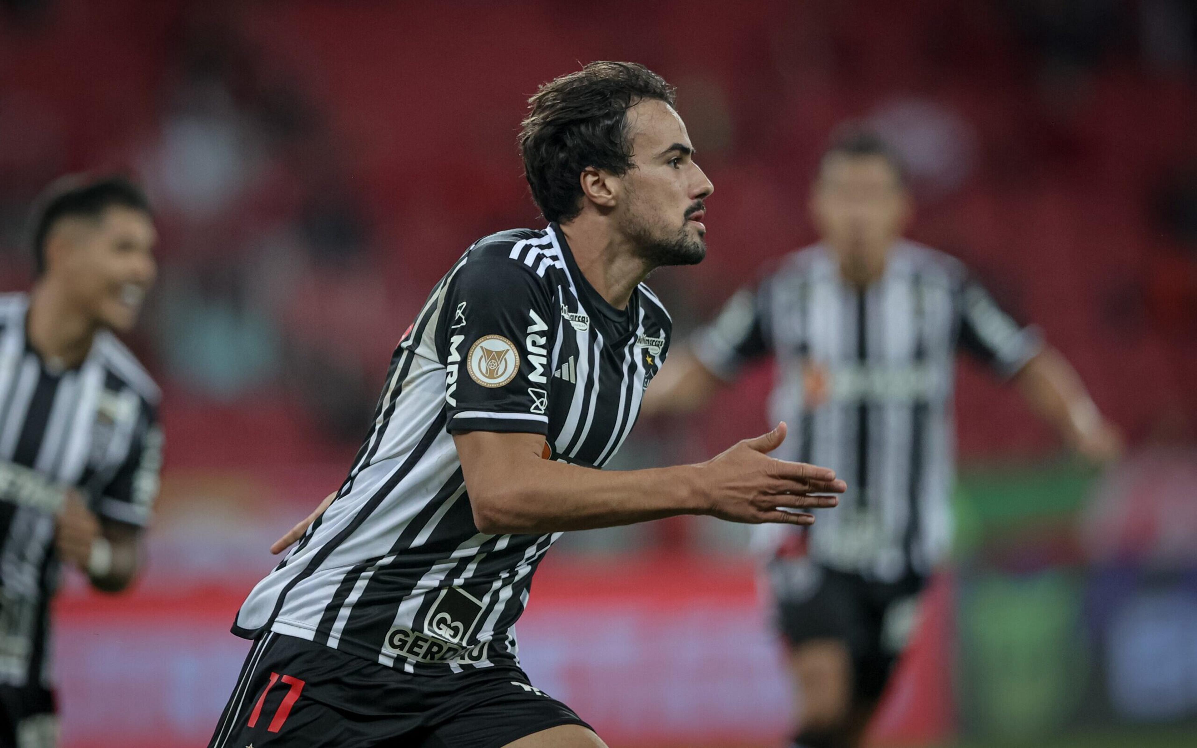 Igor Gomes, do Atlético-MG, ressalta grupo em sequência invicta: ‘É assim que se faz uma equipe muito qualificada’