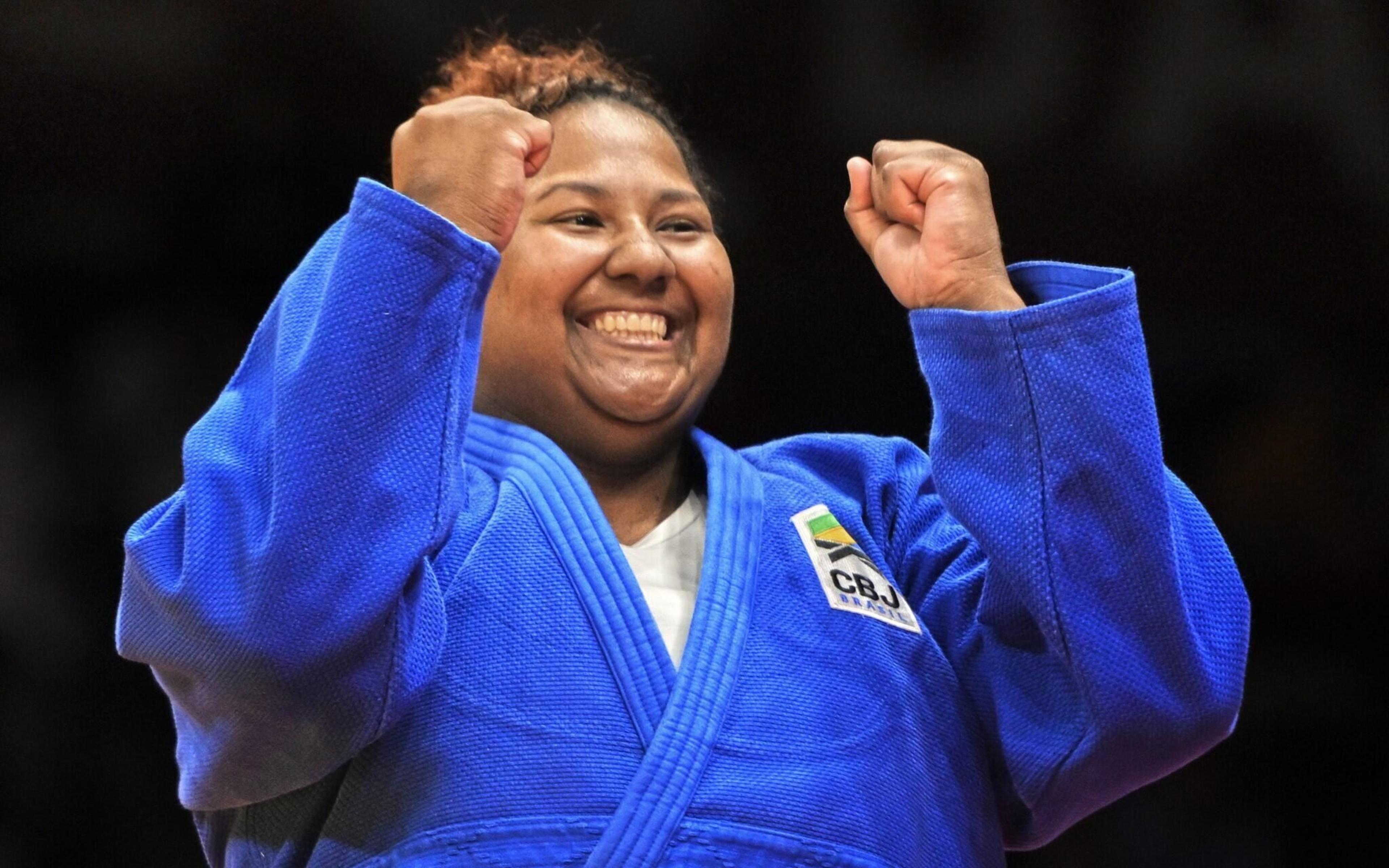 Bia Souza conquista o ouro, e Mayra Aguiar é bronze no Grand Slam de Judô em Baku