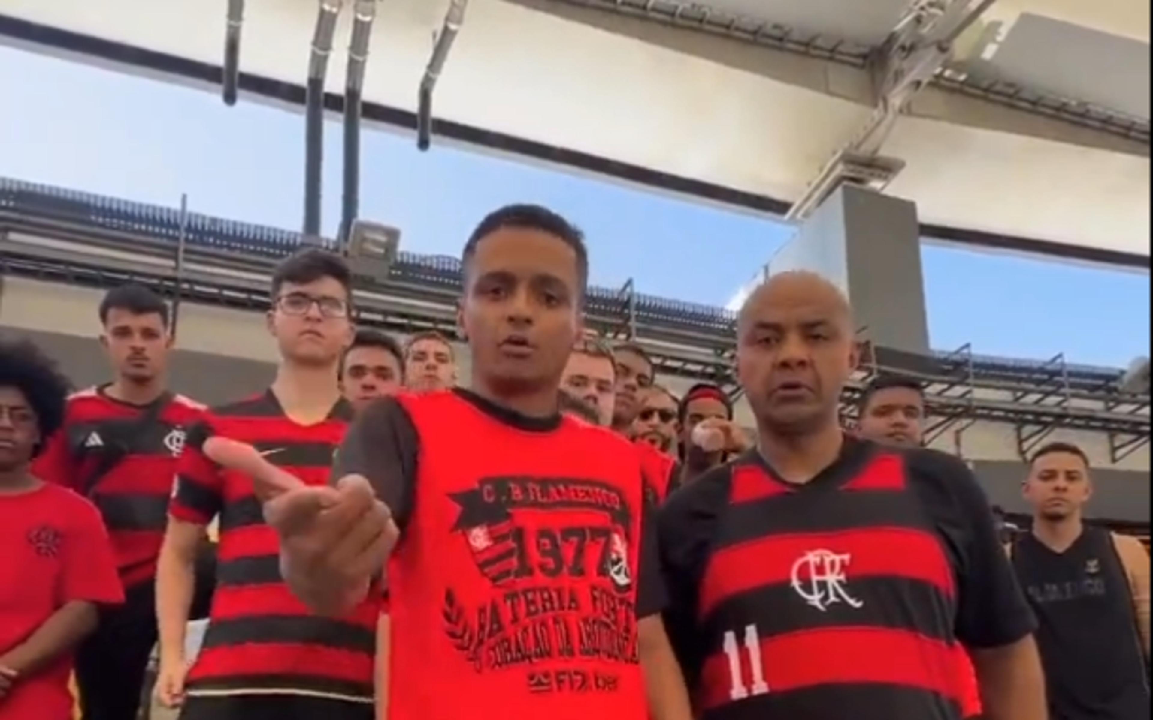 Torcidas organizadas do Flamengo protestam pelo sumiço de materiais no Maracanã