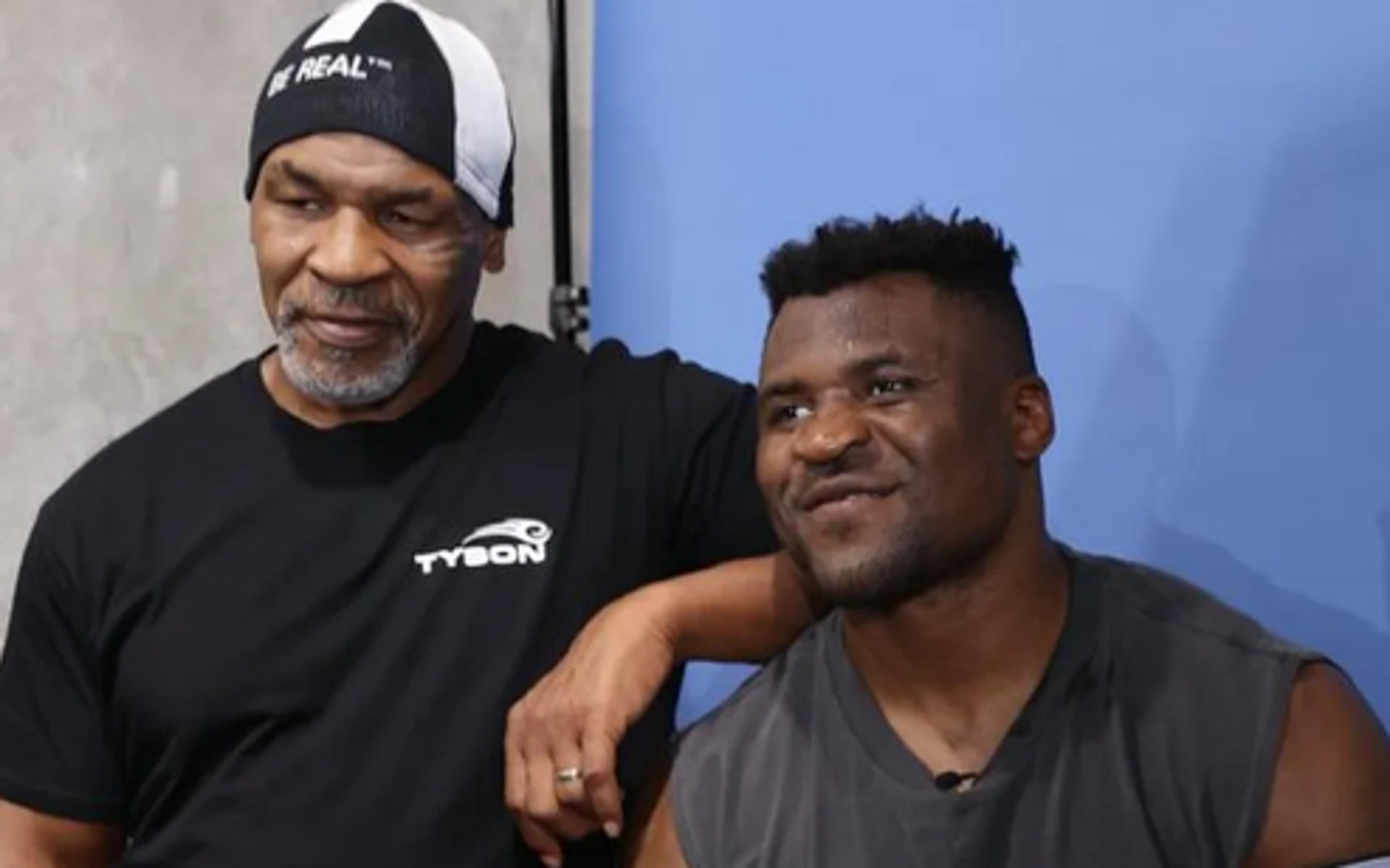 Mike Tyson lidera treino aberto de Francis Ngannou no boxe