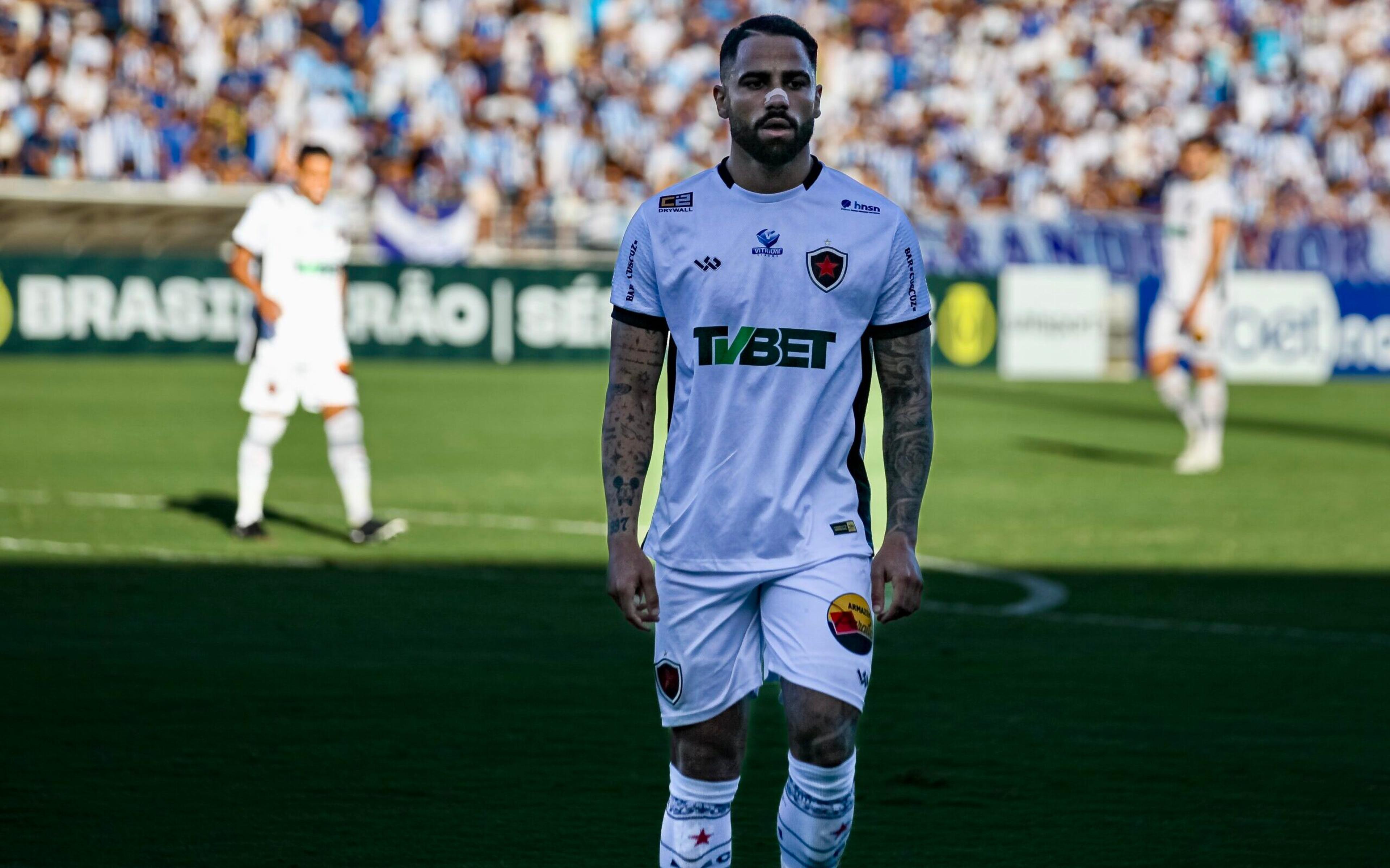 Netinho comemora feito do Botafogo-PB ser o único time do Nordeste na fase final da Série C