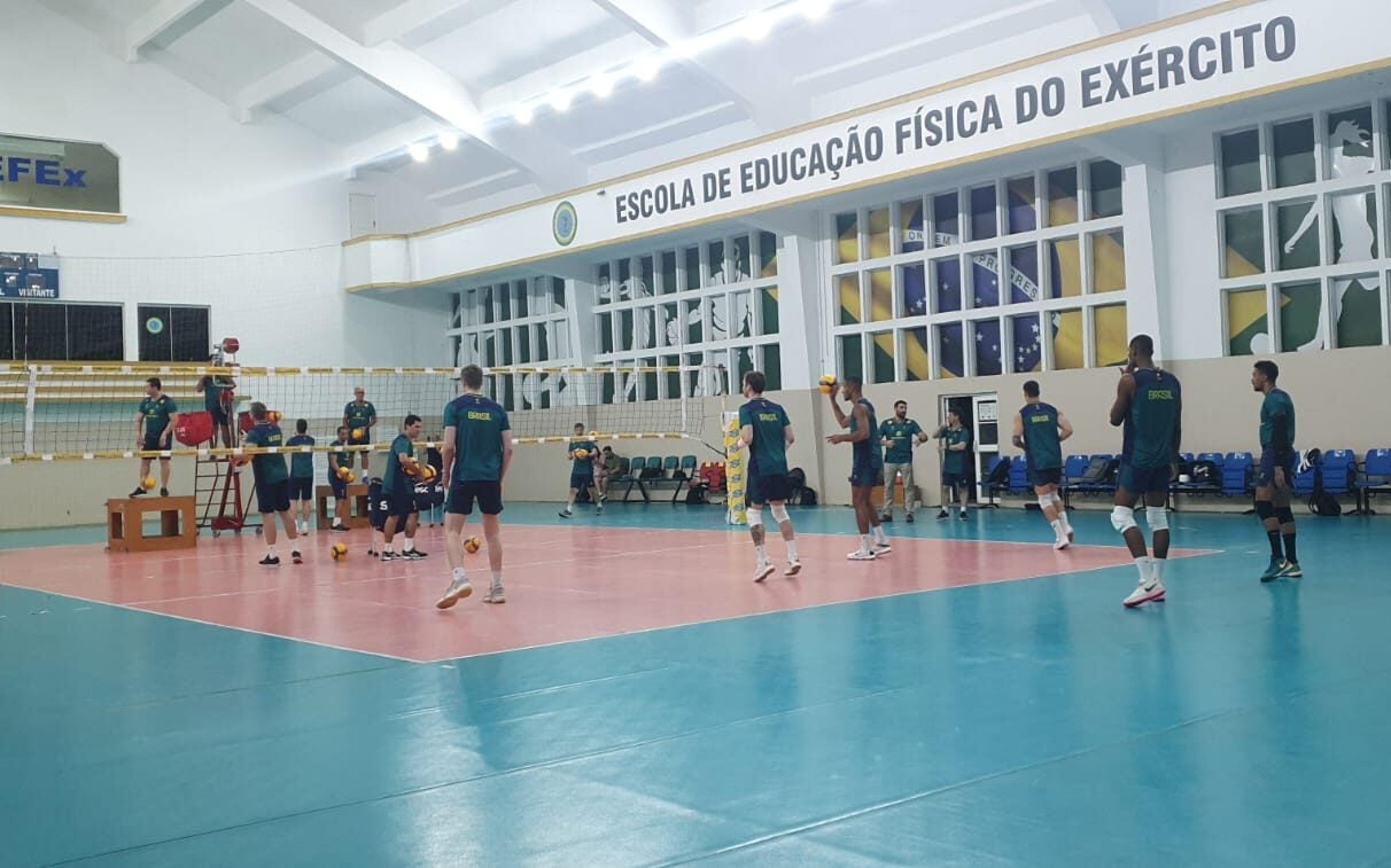 Seleção Brasileira de vôlei masculino realiza treino em preparação para o Pré-Olímpico no Rio de Janeiro